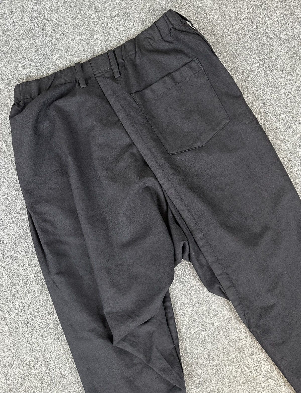 Issey Miyake Issey Miyake - S/S17 Sarouel Asymmetrical Drop Crotch Pants Size US 32 / EU 48 - 8 Thumbnail