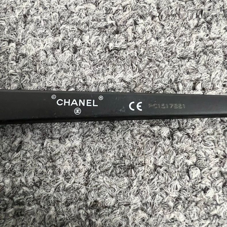 Chanel limited edition chanel flip sunglasses Size ONE SIZE - 4 Thumbnail