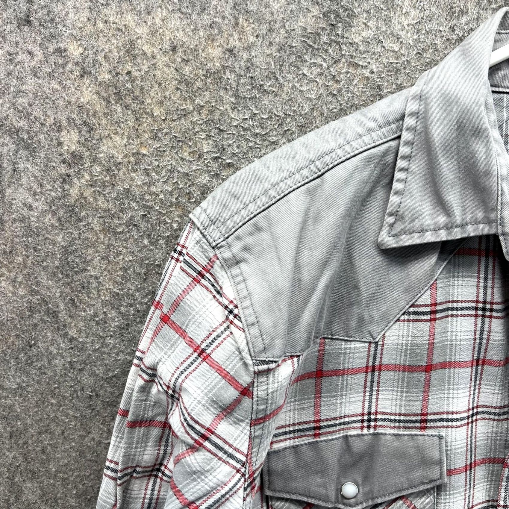 Wrangler Wrangler Shirt Mens M Gray Red Plaid Western Pearl Snap Long Sleeve Cowboy Shirt Size US M / EU 48-50 / 2 - 7 Thumbnail