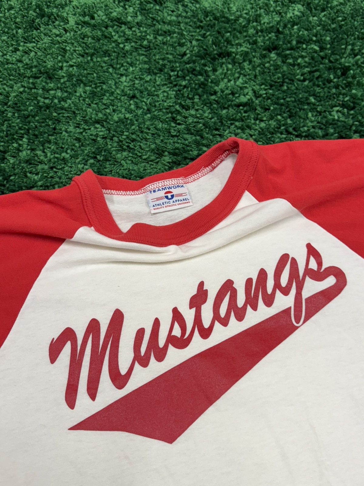 Vintage RARE 70s Mustangs Raglan 3/4 Sleeve American Tee Large Size US L / EU 52-54 / 3 - 4 Thumbnail