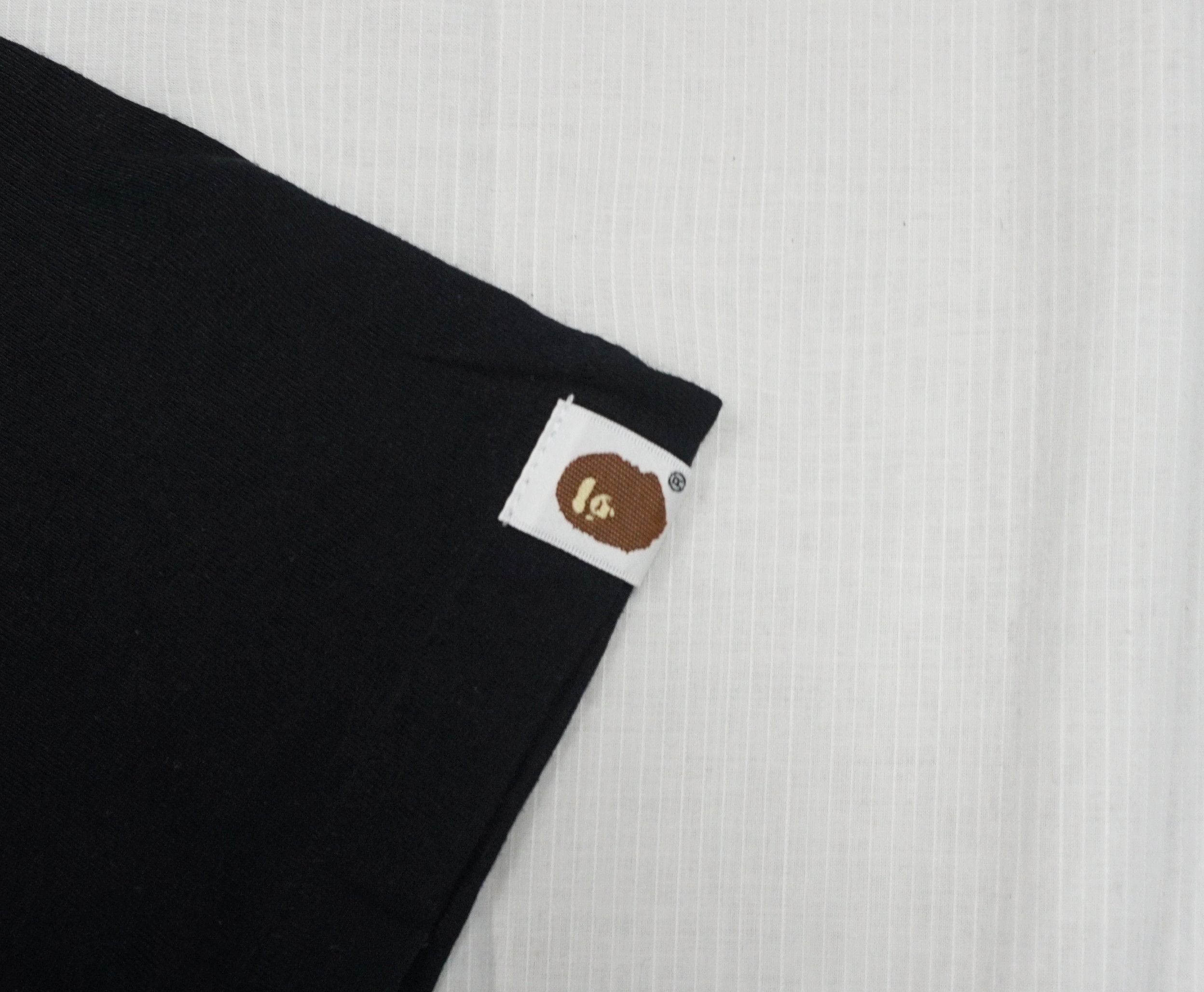 Bape Bape Crystal Stone Shark T-shirt Size US L / EU 52-54 / 3 - 3 Thumbnail