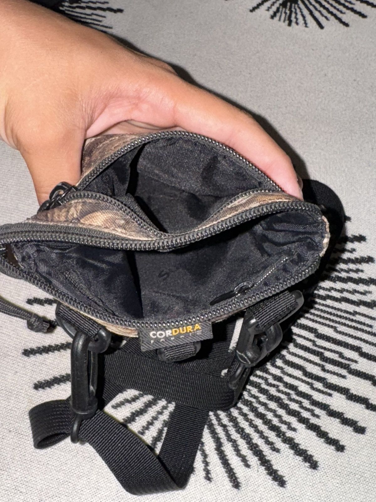 Supreme Supreme Real tree camo shoulder bag (FW19) Size ONE SIZE - 2 Thumbnail