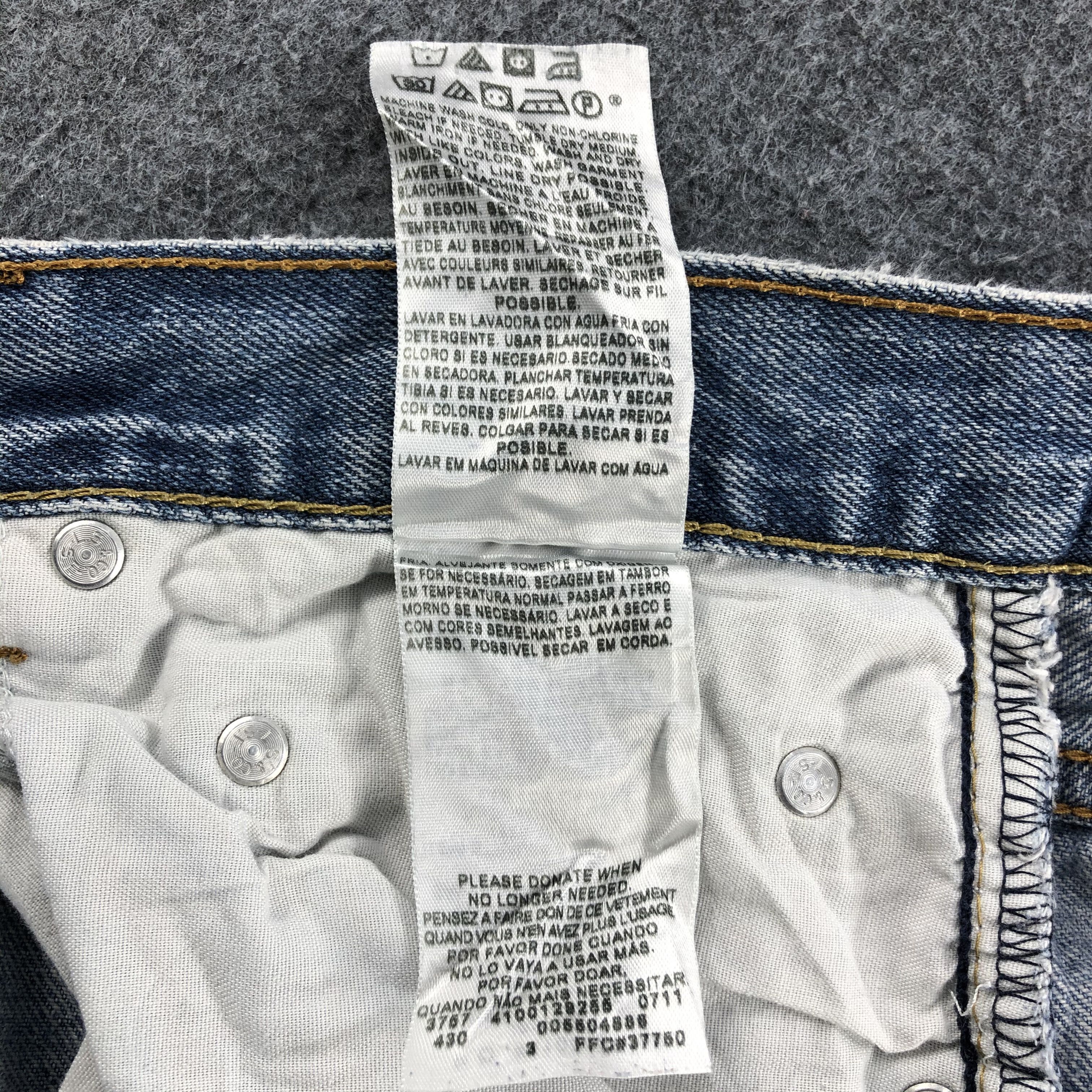 Levi's Vintage Levis 550 Jeans Relaxed Fit Stone Wash Denim KJ553 Size US 35 - 10 Thumbnail