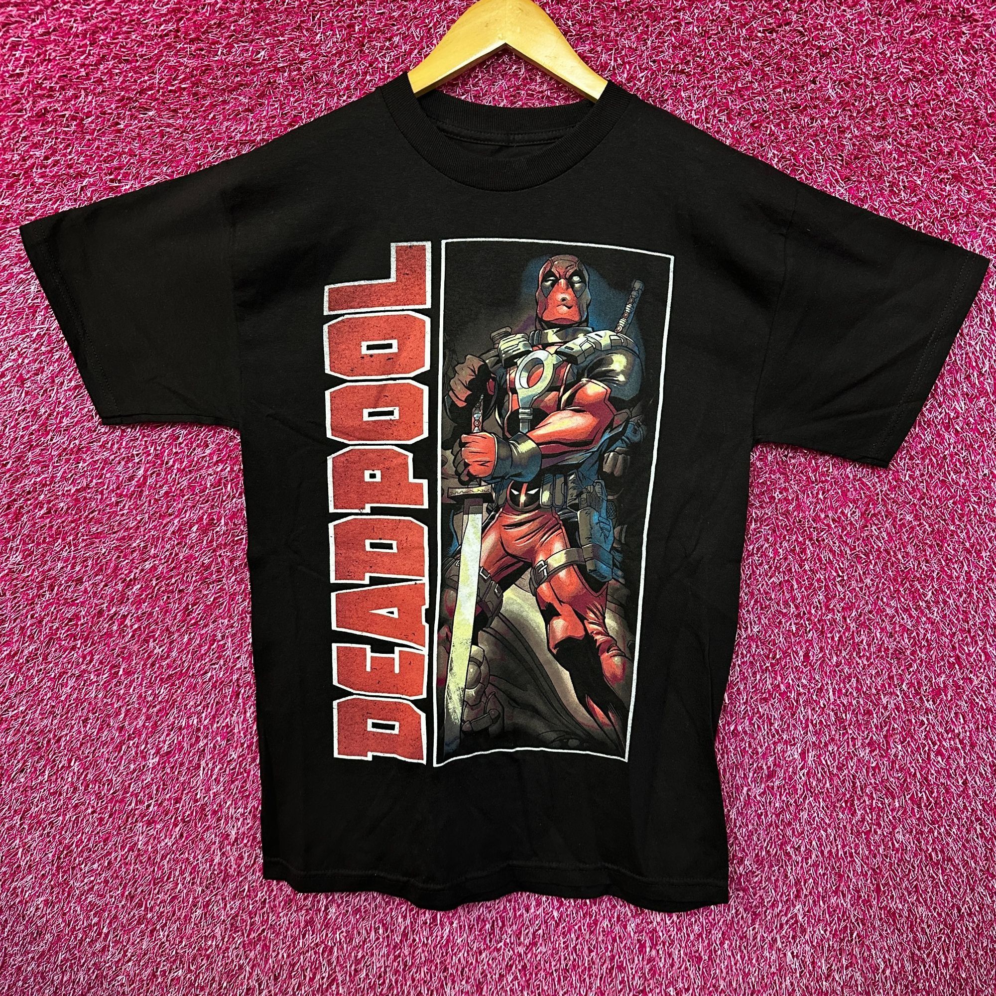 Marvel Comics Deadpool Ultimate Timeline Wade Wilson Marvel Comics Tee M Size US M / EU 48-50 / 2 - 1 Thumbnail