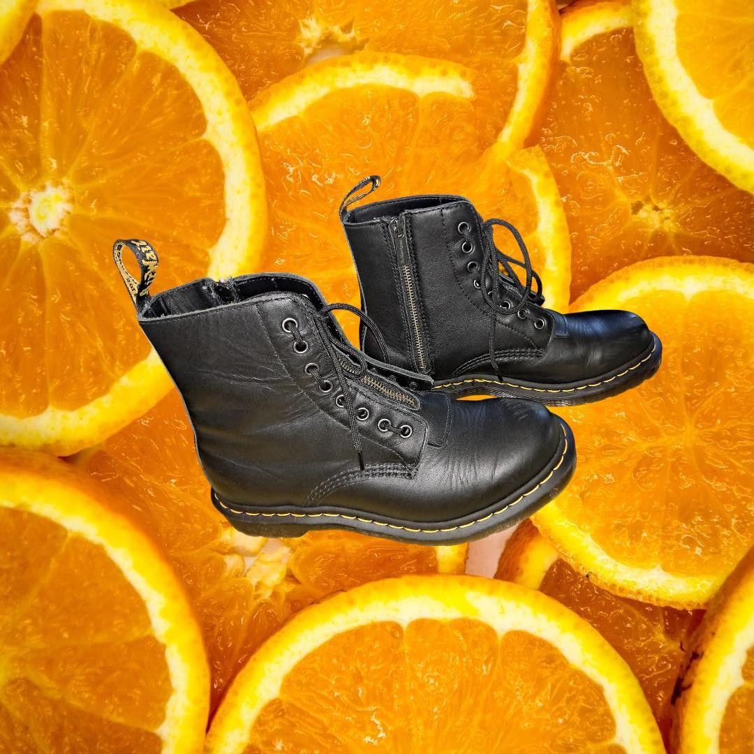 Dr. Martens Rare Dr. Martens Airwair 140 Twin Zip Black Combat Boots Wom Size US 9 / IT 39 - 1 Thumbnail