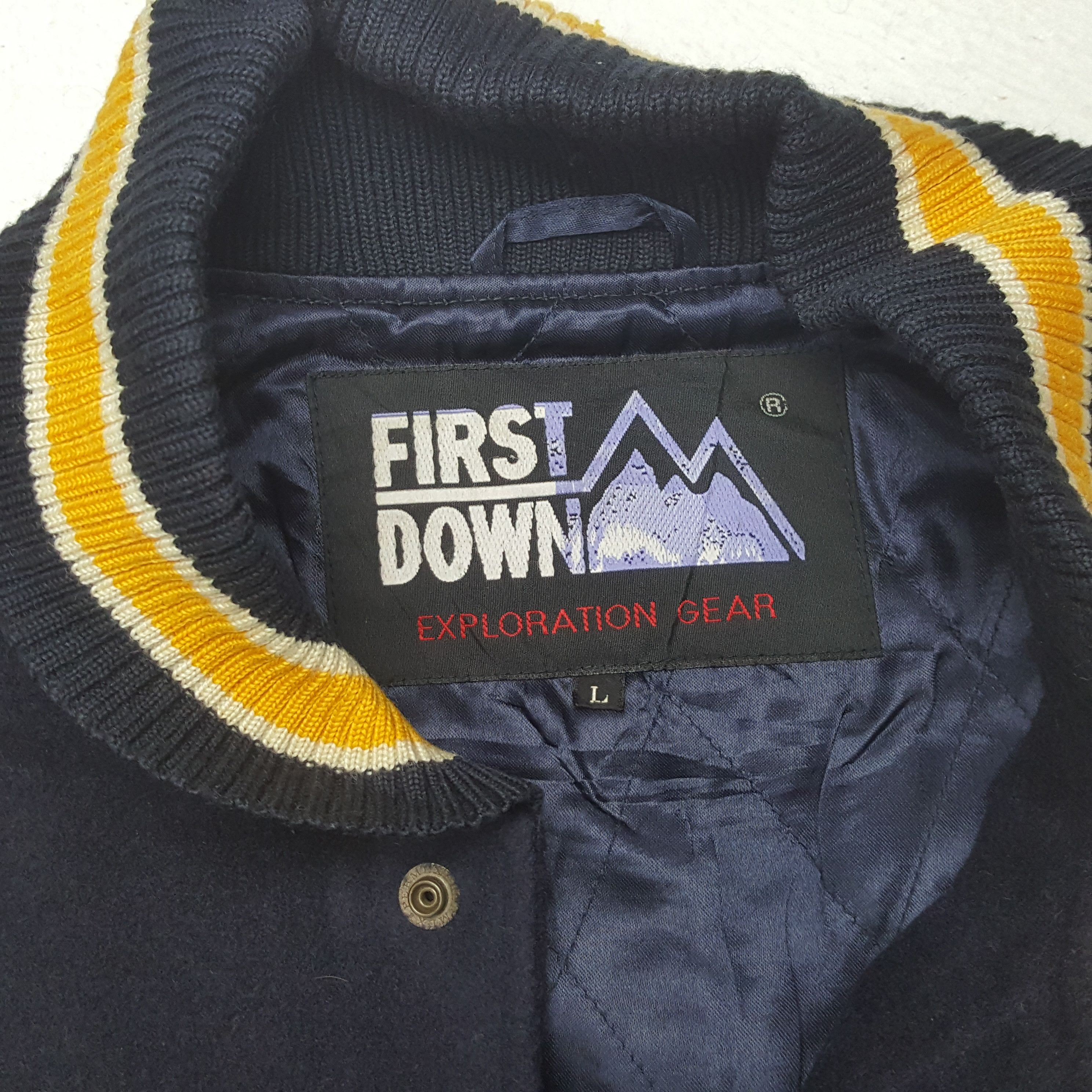 Vintage FIRST DOWN Exploration USA Varsity Jacket C291N34 Size US XL / EU 56 / 4 - 5 Thumbnail