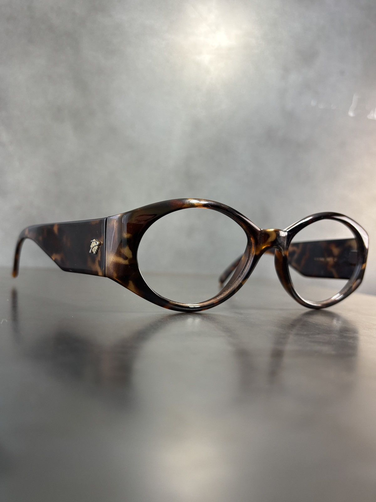 Polaroid Vintage Polaroid Frames Made in Italy Oval Oversized 90s 80s Size ONE SIZE - 1 Thumbnail