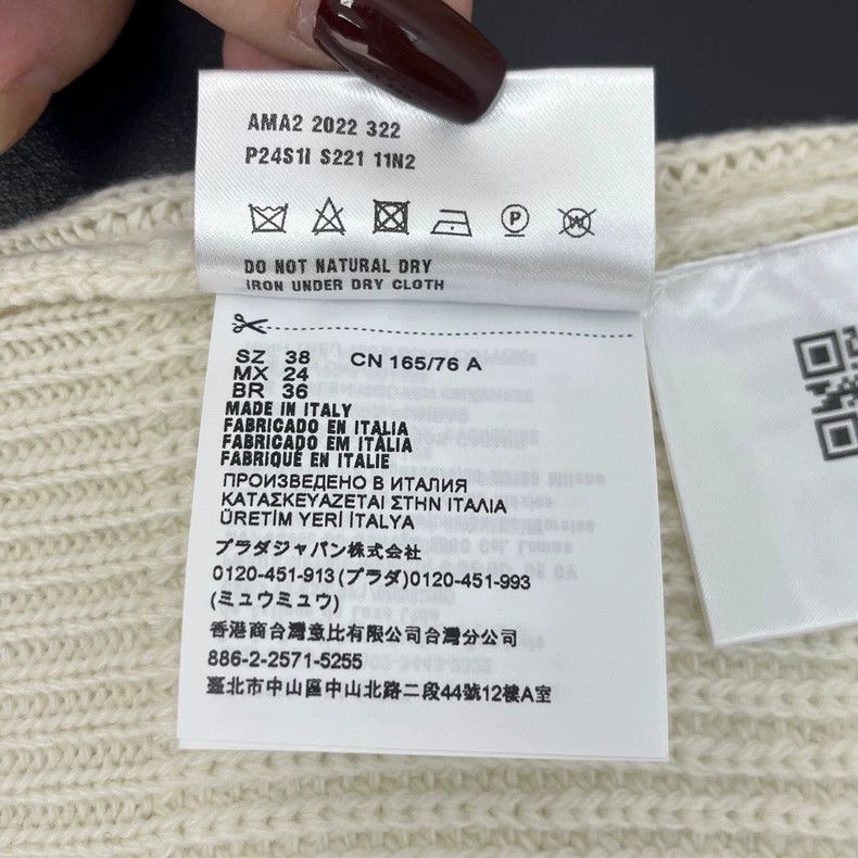 Prada Prada Size 38 Milky white classic logo sheep wool cashmere Size US XS / EU 42 / 0 - 6 Thumbnail