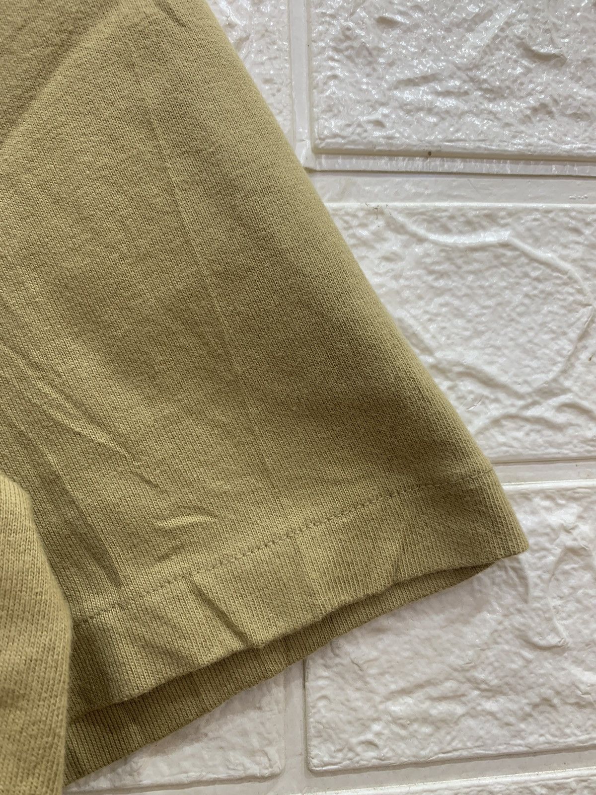 JW Anderson × Japanese Brand × Uniqlo Jw anderson x Uniqlo contrast stitch pocket t shirt Size US L / EU 52-54 / 3 - 4 Thumbnail
