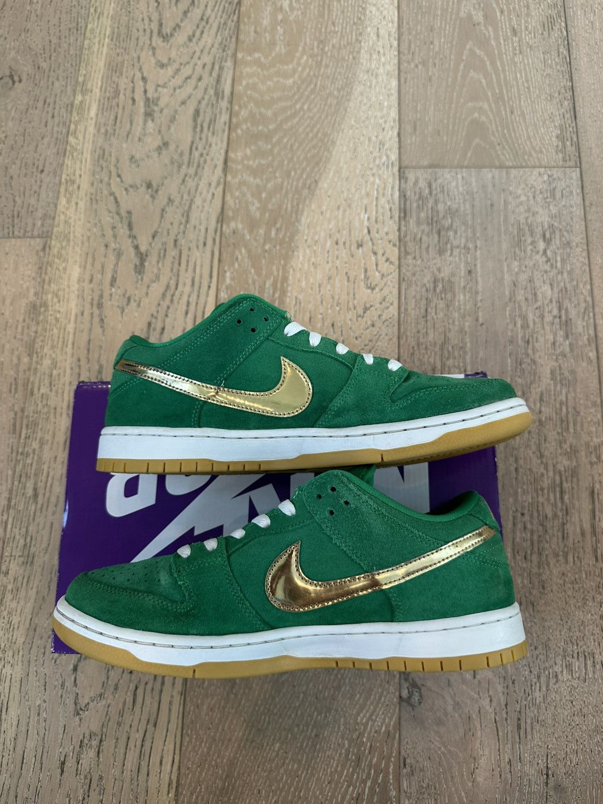 Nike SB Nike SB Dunk Low Pro St. Patrick's Day Size US 9 / EU 42 - 5 Thumbnail