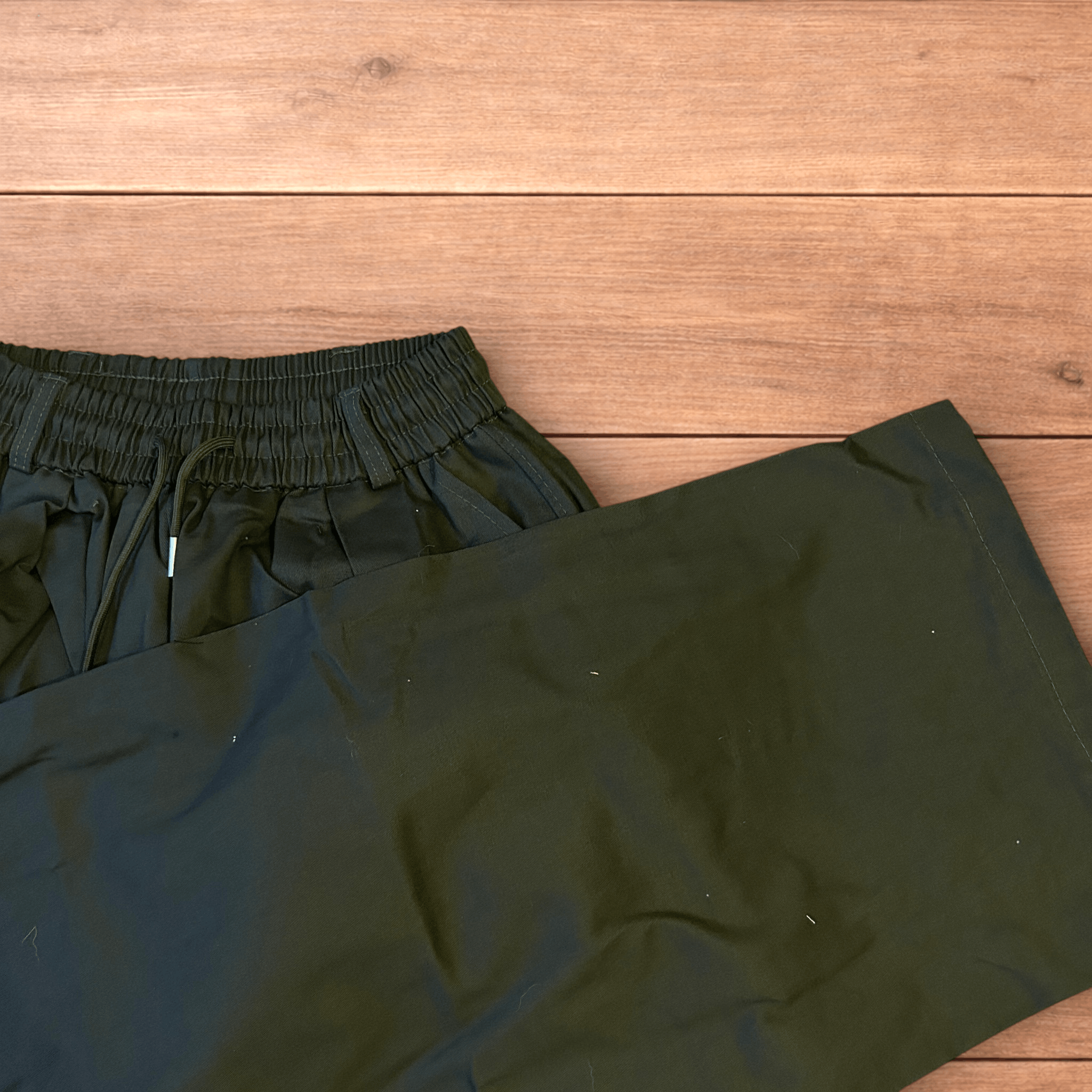 Japanese Brand Super baggy wide leg cargo trousers in khaki green. Size US 32 / EU 48 - 5 Thumbnail