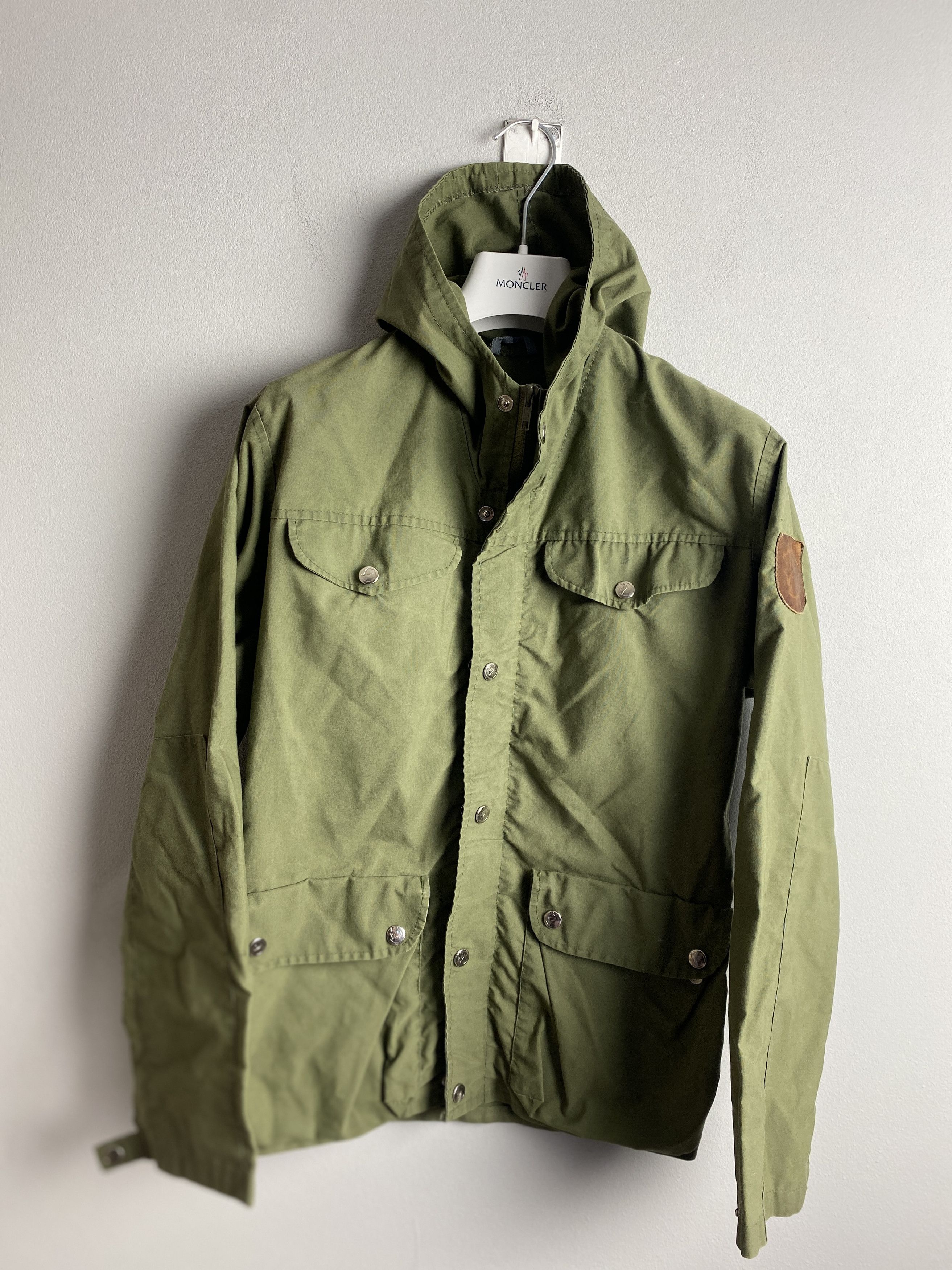 Fjallraven × Vintage Fjallraven small logo outdoor jacket vintage Size M / US 6-8 / IT 42-44 - 1 Thumbnail