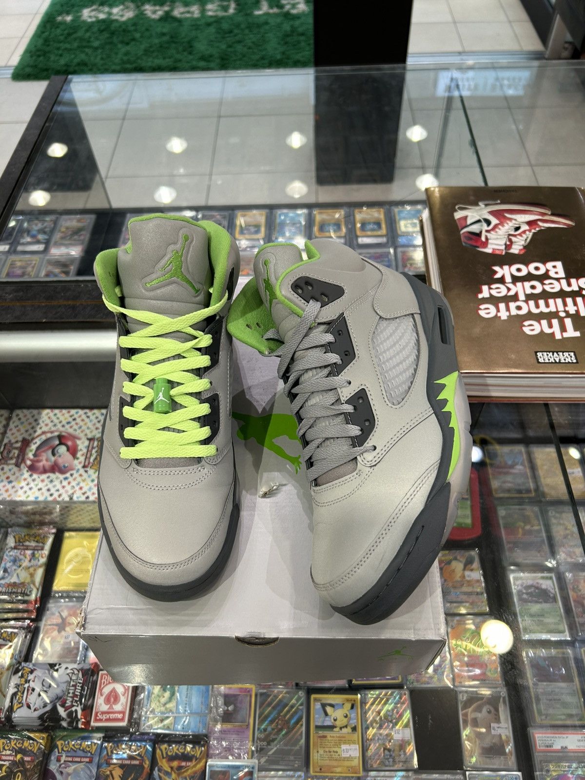 Jordan Brand Jordan 5 green bean Size US 9.5 / EU 42-43 - 1 Thumbnail