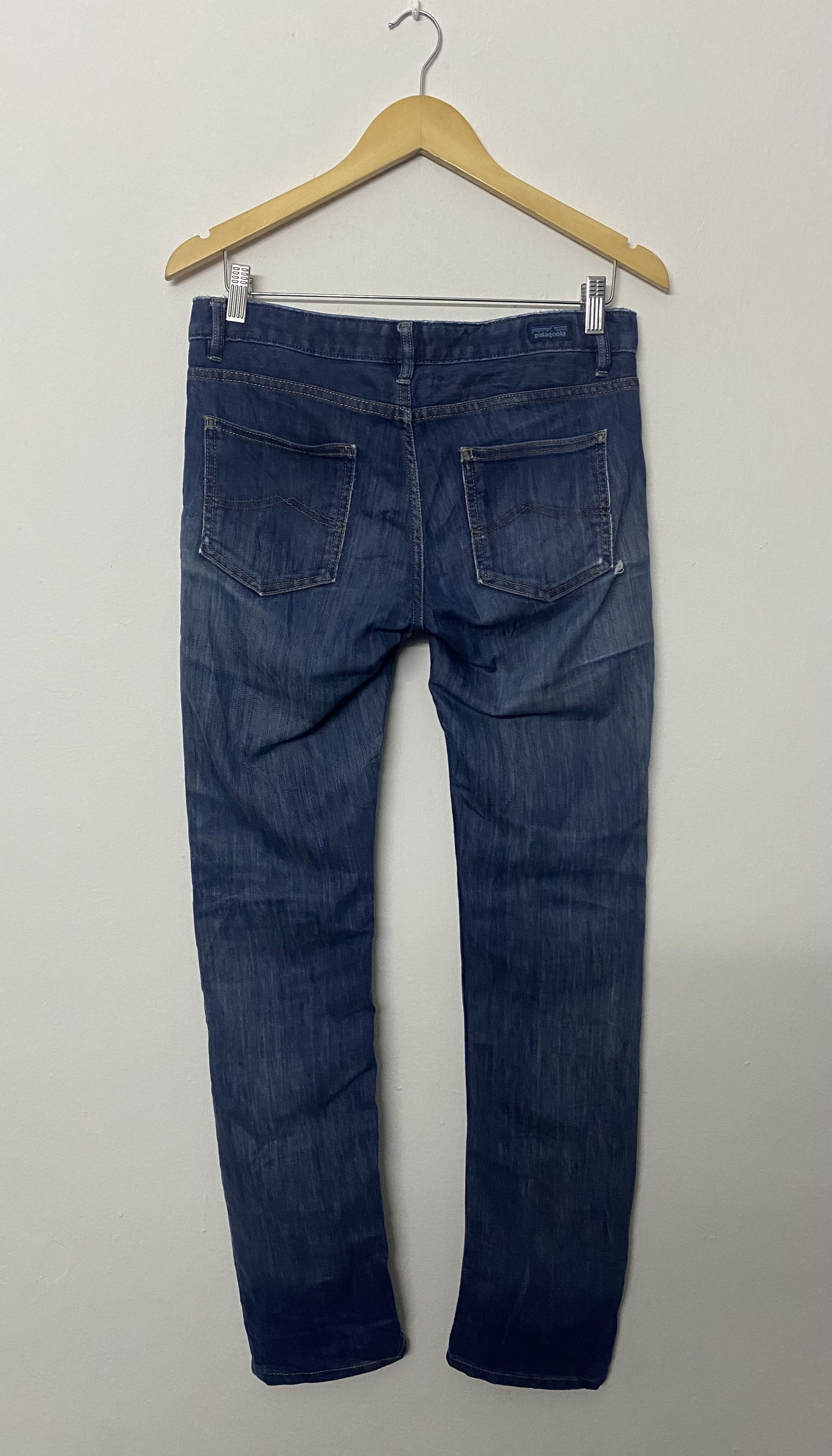 Patagonia Patagonia Straight Regular Distressed Blue Jeans Size 30" / US 8 / IT 44 - 2 Thumbnail