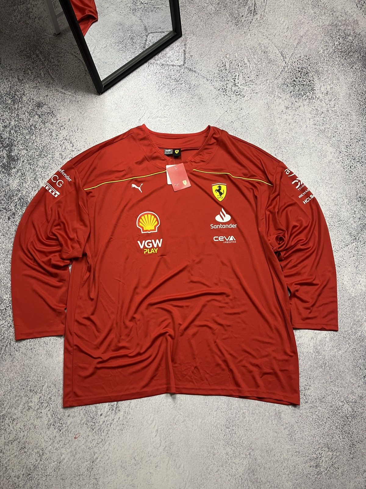 Puma Puma Scuderia Ferrari Charles Leclerc Hockey Jersey F1 2024 Size US XXL / EU 58 / 5 - 1 Thumbnail