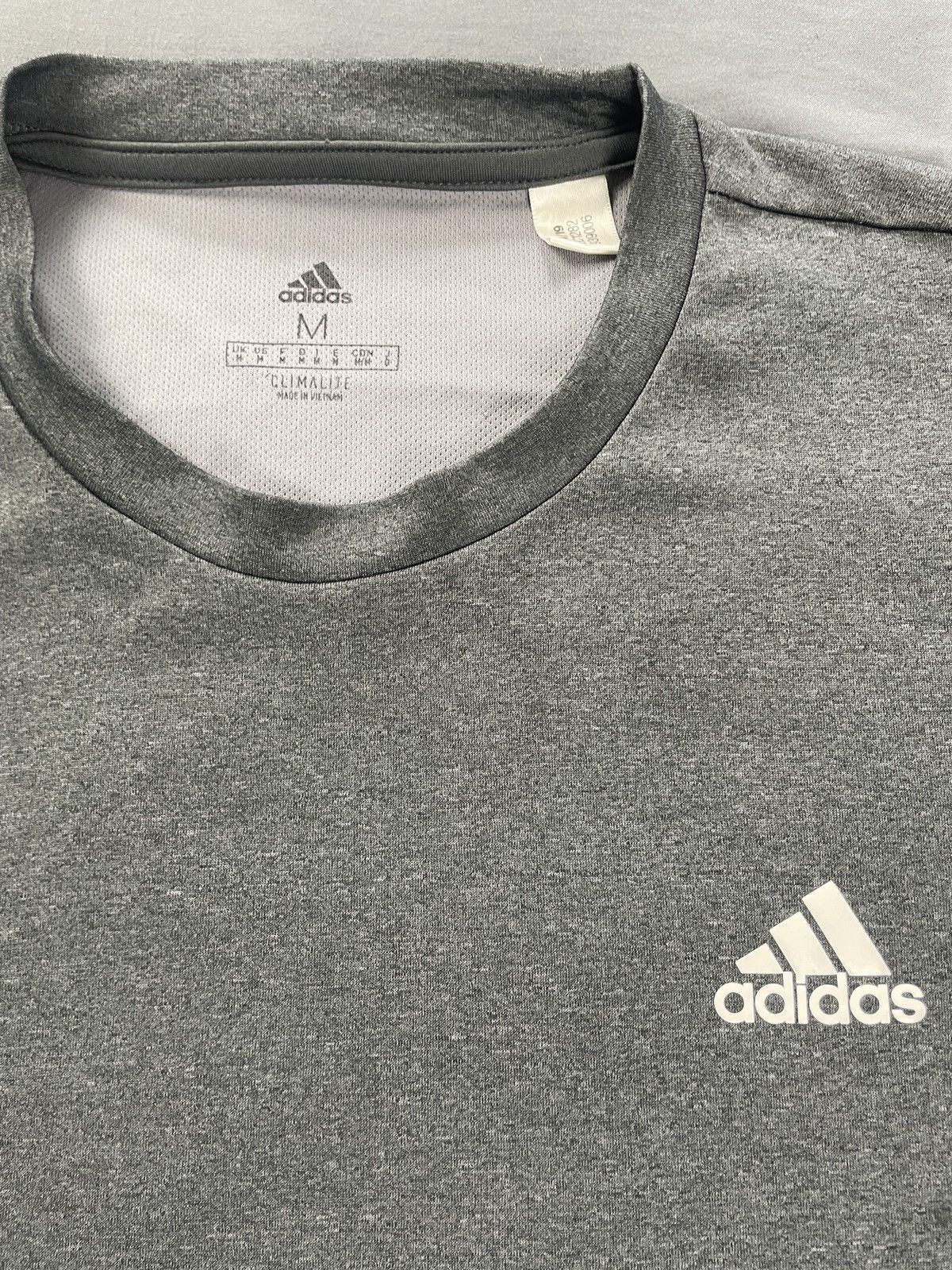 Under Armour Men Medium Adidas AEROREADY Training Shirt Gray Size US M / EU 48-50 / 2 - 2 Thumbnail
