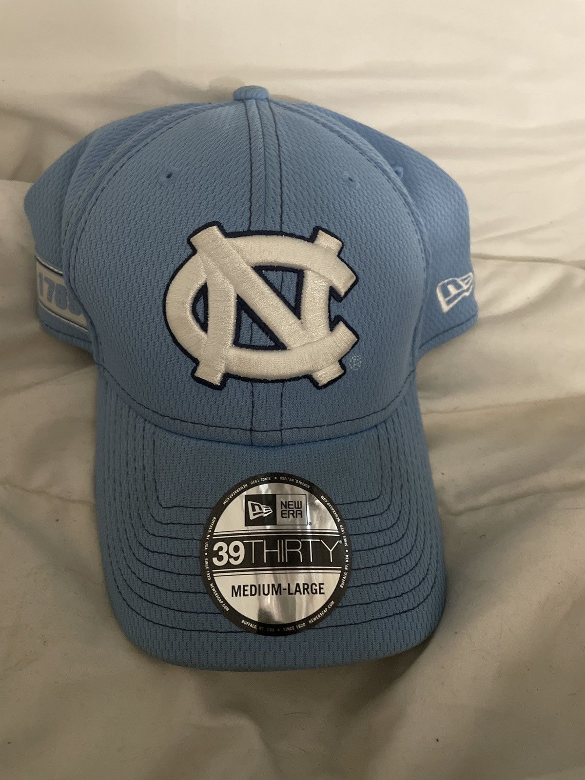 New Era North Carolina Hat Size ONE SIZE - 1 Thumbnail