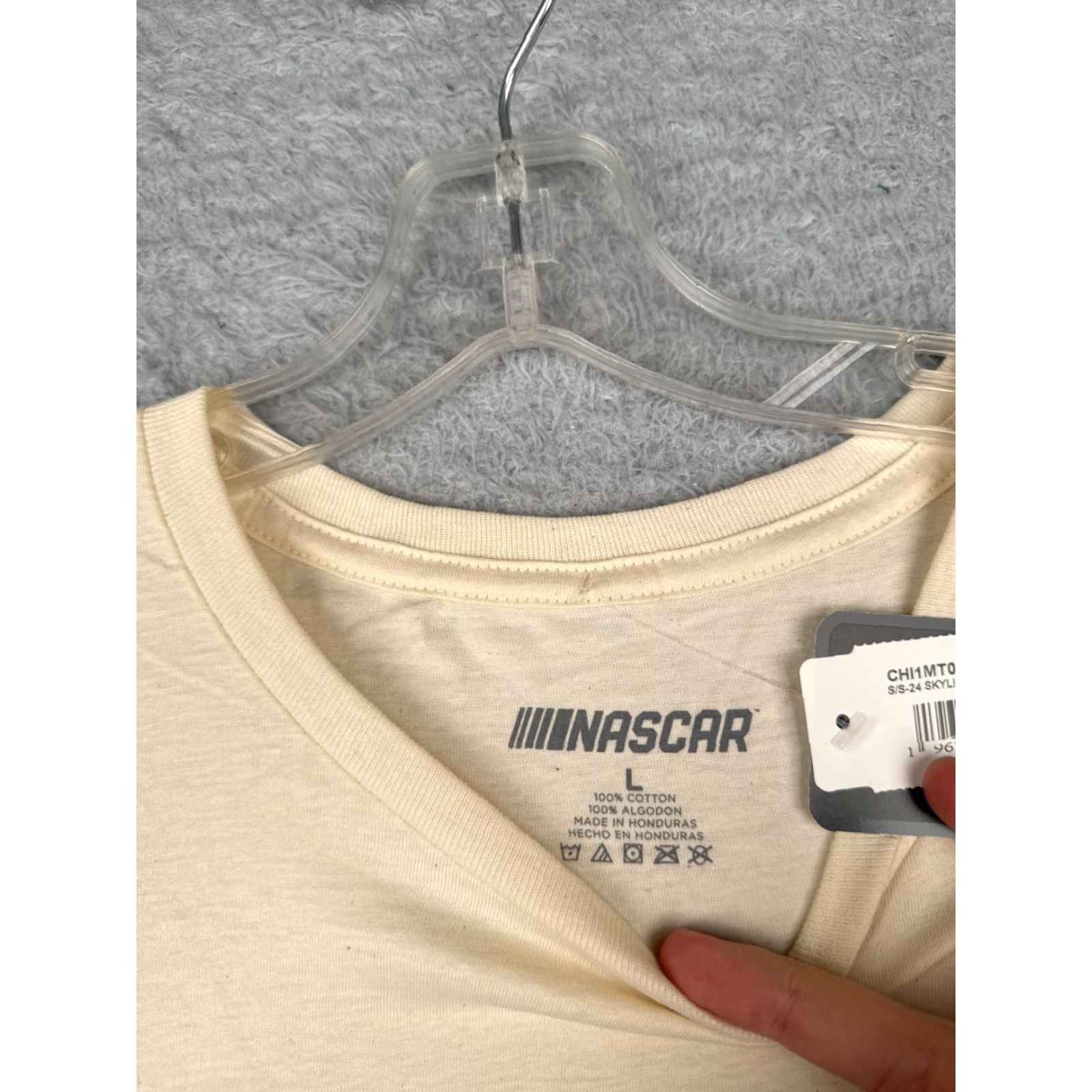 NASCAR Nascar Chicago Street Race Shirt Adult Large Ivory 100% Cotton Short Sleeve Logo T-Shirt Men’s Car Racing All Seasons Summer Fall Winter Safe? Size US L / EU 52-54 / 3 - 7 Thumbnail