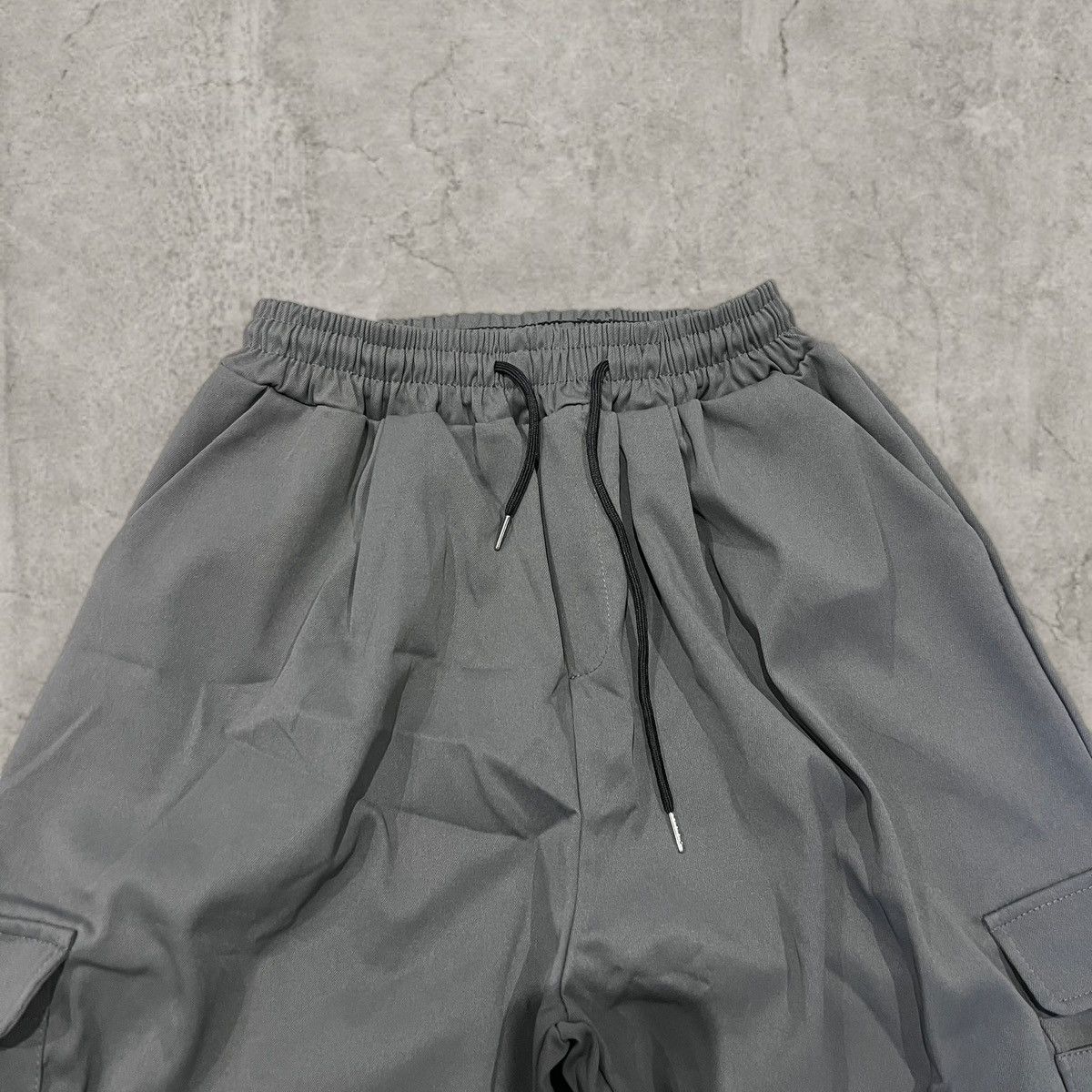 Japanese Brand Insane baggy relaxed fit cargo trousers in grey. Size S/M Size US 32 / EU 48 - 5 Thumbnail