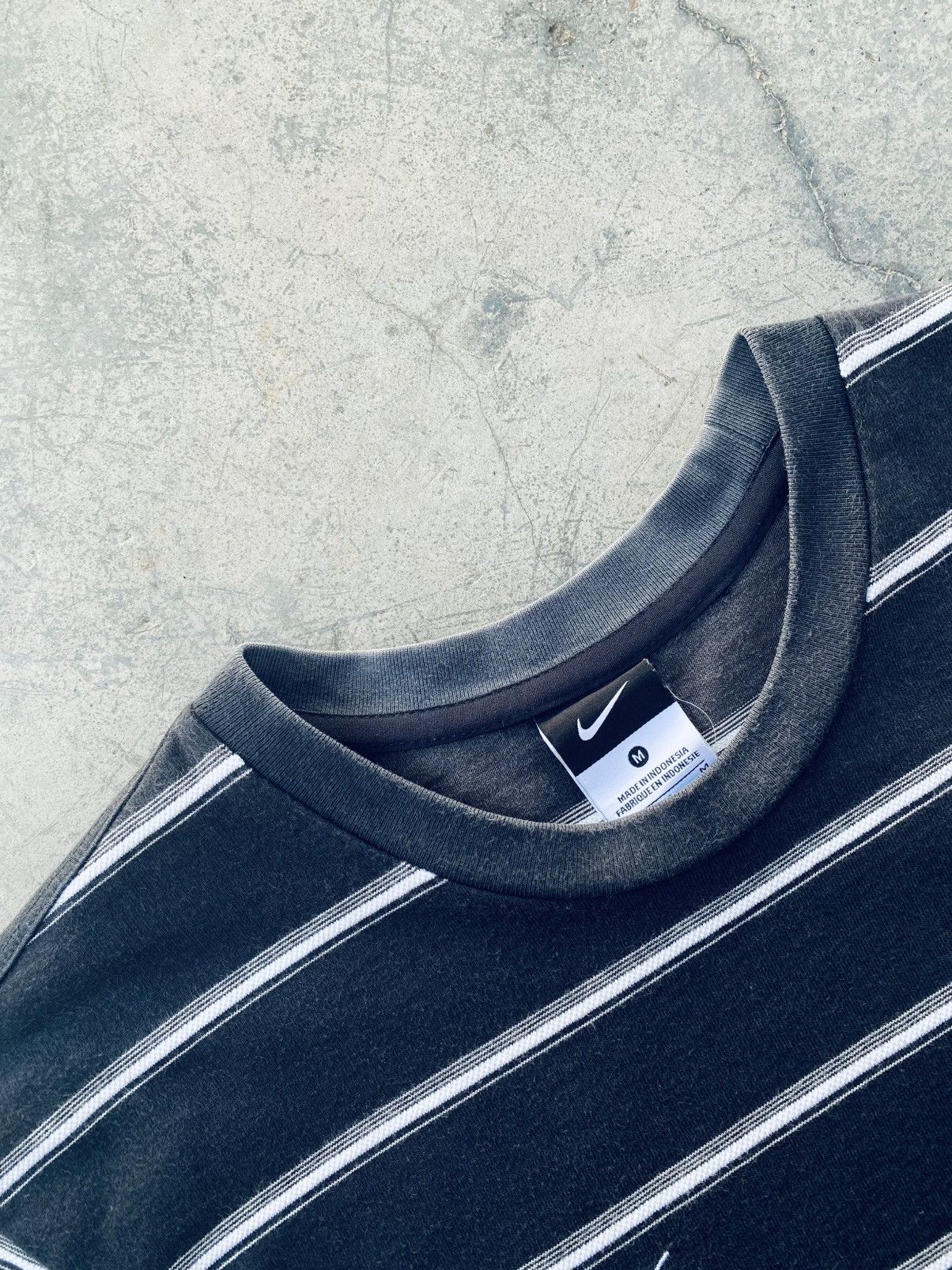 Nike Vintage Y2k Nike Juventus Stripped Faded Tees Size US M / EU 48-50 / 2 - 10 Thumbnail