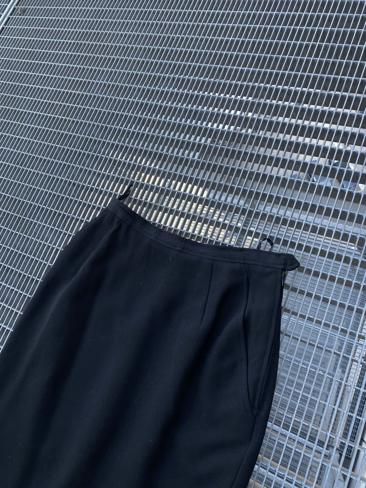 Saint Laurent Paris Vinatge Saint Laurent Casual Skirt Size 25" / US 0 / IT 36 - 10 Thumbnail