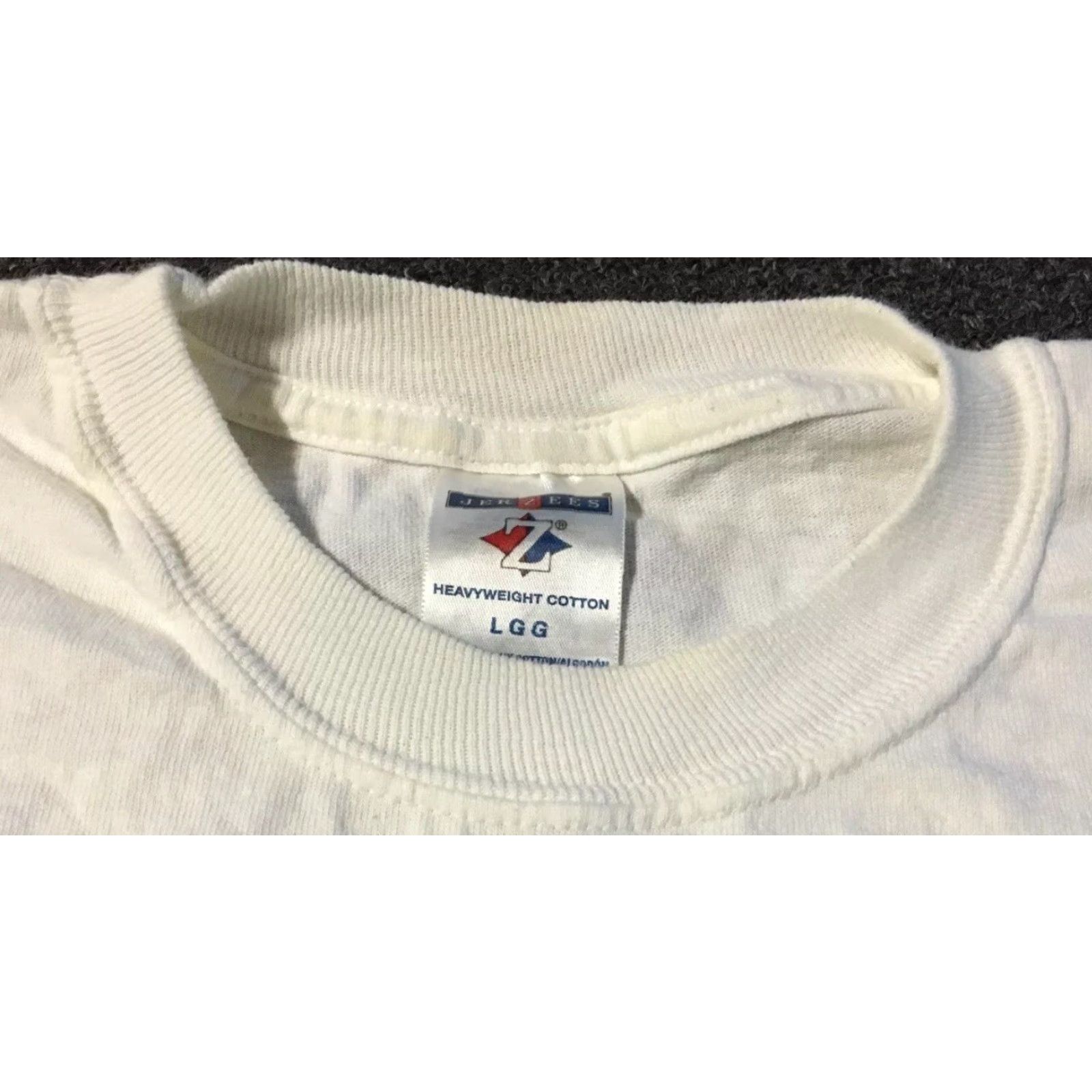 Vintage VINTAGE Funny Shirt M White Drink Grunge 90s Y2K Chill Fruit Simple Smoothie Faded Promo Shirt Mens Short Sleeve Sunglasses? Size US M / EU 48-50 / 2 - 7 Thumbnail
