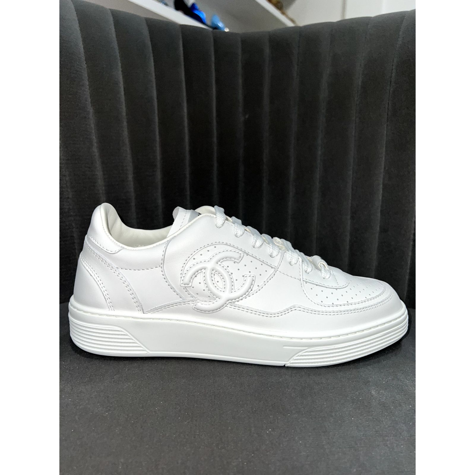 Chanel 23A Calfskin CC Logo Tie Flat Runner Trainer Sneaker 41 Size US 11 / IT 41 - 2 Thumbnail