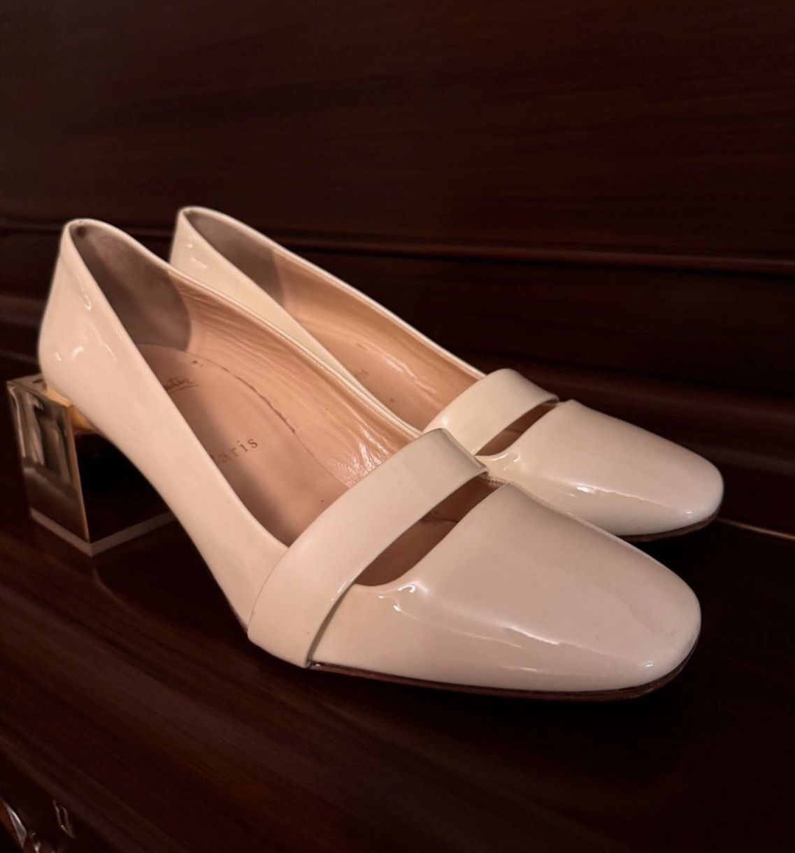 Christian Louboutin Christian Louboutin Cream Patent Mary Jane Pumps Size 38 Size US 8 / IT 38 - 10 Thumbnail