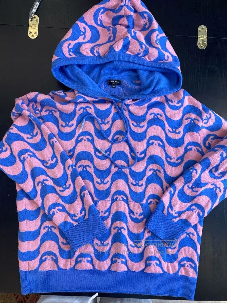 Other Chanel 21 Early Spring Style Dancing Wave Wool Sweatshirt Size M / US 6-8 / IT 42-44 - 1 Thumbnail