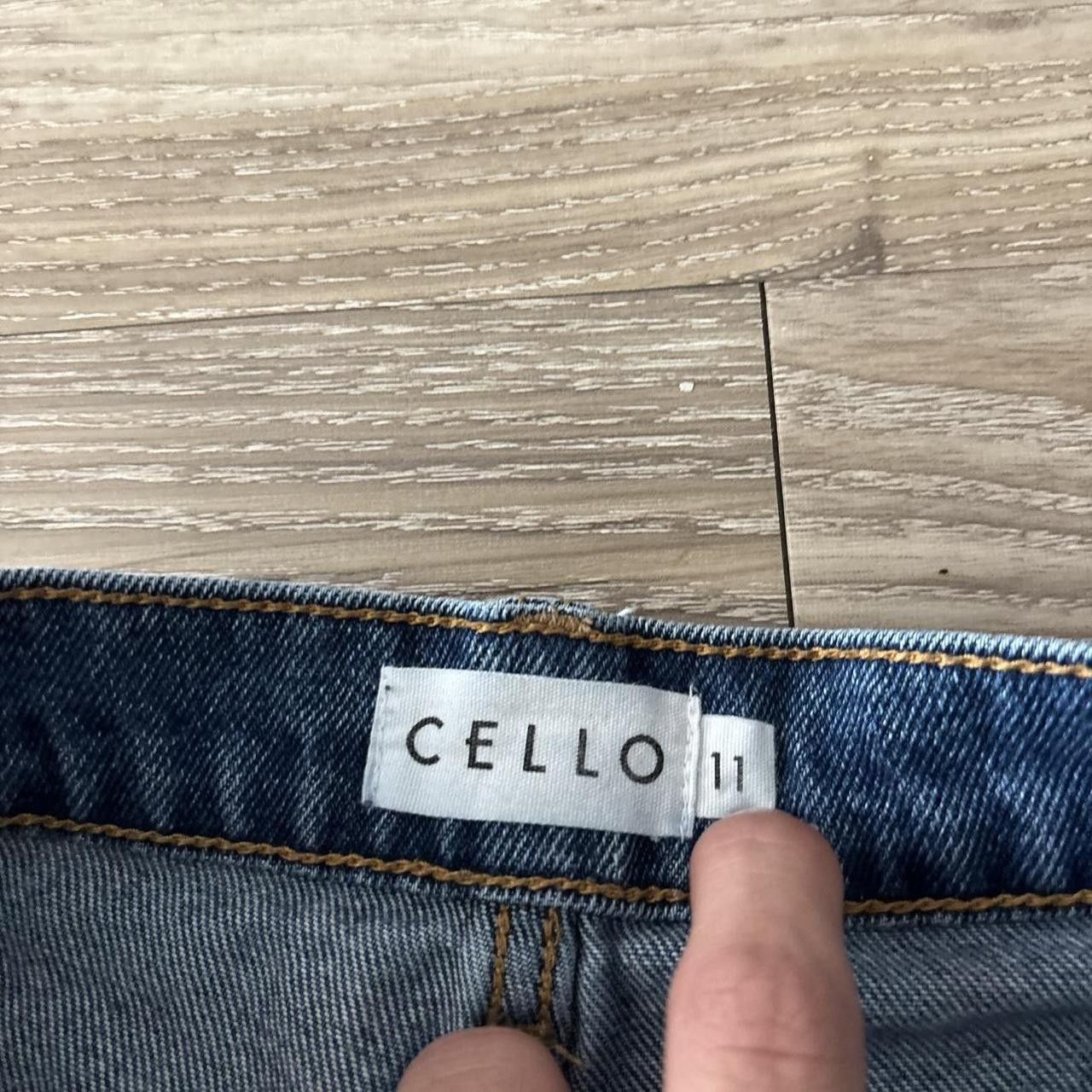 Japanese Brand Crazy Vintage Y2K/2000s Grunge Medium Wash Essential Denim Jeans! 30x31 Size US 30 / EU 46 - 8 Thumbnail