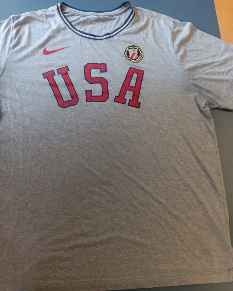 Nike NIKE OLYMPIC TEAM USA HERITAGE TEE T-SHIRT CN1423-063 Size US XL / EU 56 / 4 - 1 Thumbnail