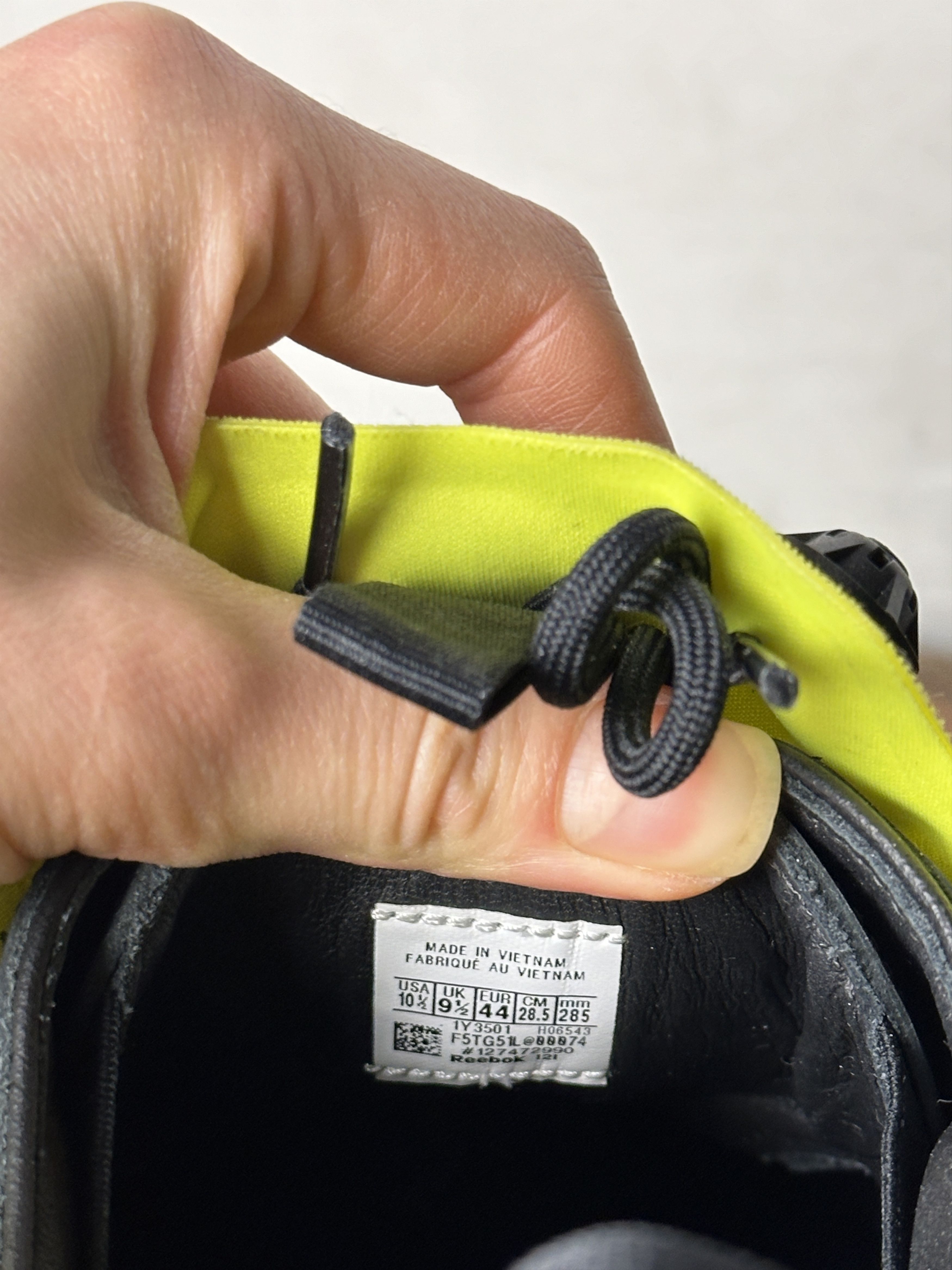 Maison Margiela × Reebok Reebok x Maison Margiela Citron Tabi Instapump Fury Oxford Size US 10.5 / EU 43-44 - 16 Thumbnail