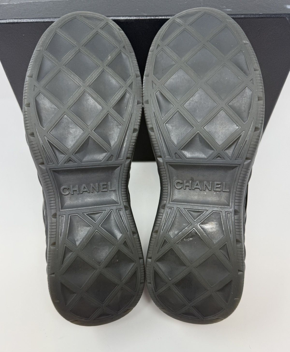Chanel Chanel CC Low Top Nylon Sneaker Size US 9 / EU 42 - 6 Thumbnail