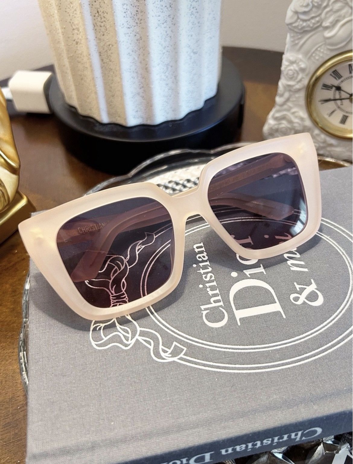 Dior Authentic DIOR DiorMidnight S1I Frosty Pink Sunglasses Size ONE SIZE - 3 Thumbnail