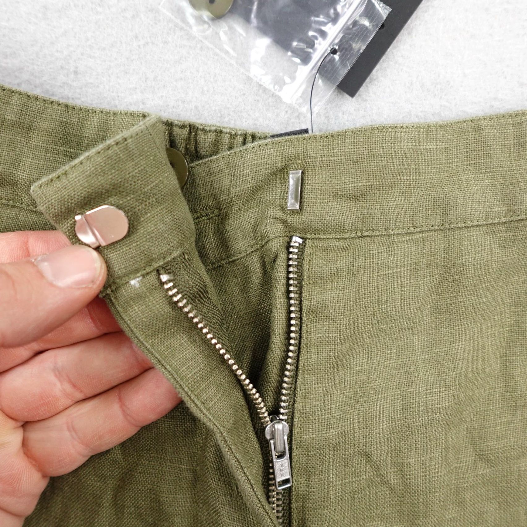 ATM Anthony Thomas Melillo Shorts 0 Womens Linen Pleated Raw Hem Seaweed NEW