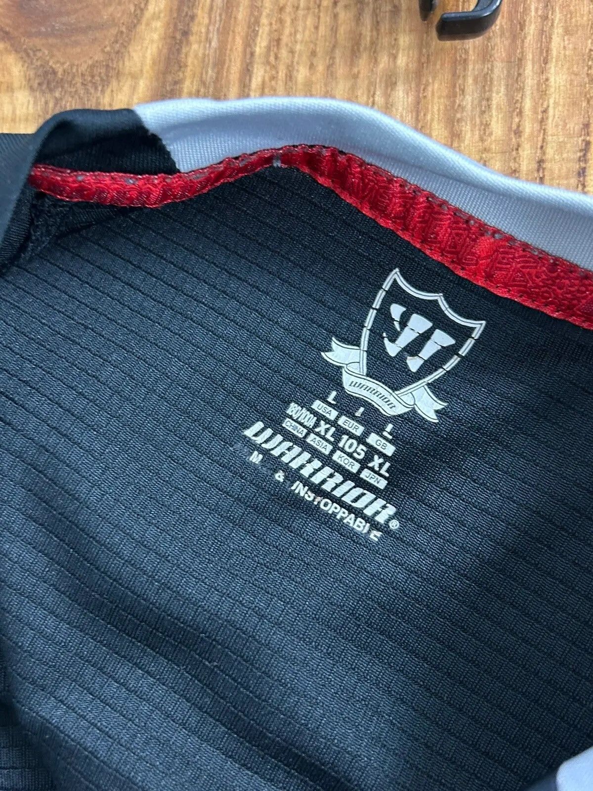 Warrior Warrior x Liverpool FC 2014/15 Training Kit Soccer Jersey Size US L / EU 52-54 / 3 - 7 Thumbnail