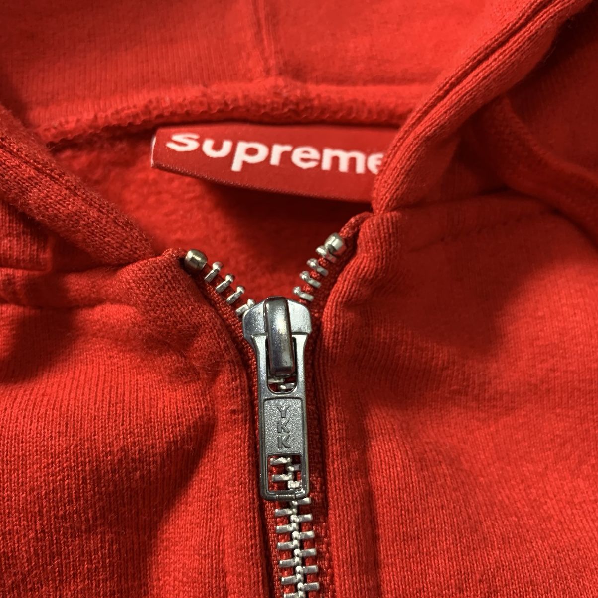 Supreme FW 16 Supreme Logo Zip Up Hoodie Red Size US L / EU 52-54 / 3 - 7 Thumbnail
