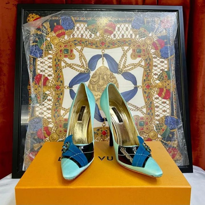Other Louis Vuitton Crystal Embellished Heels for Women -2508 Size US 6 / IT 36 - 2 Thumbnail