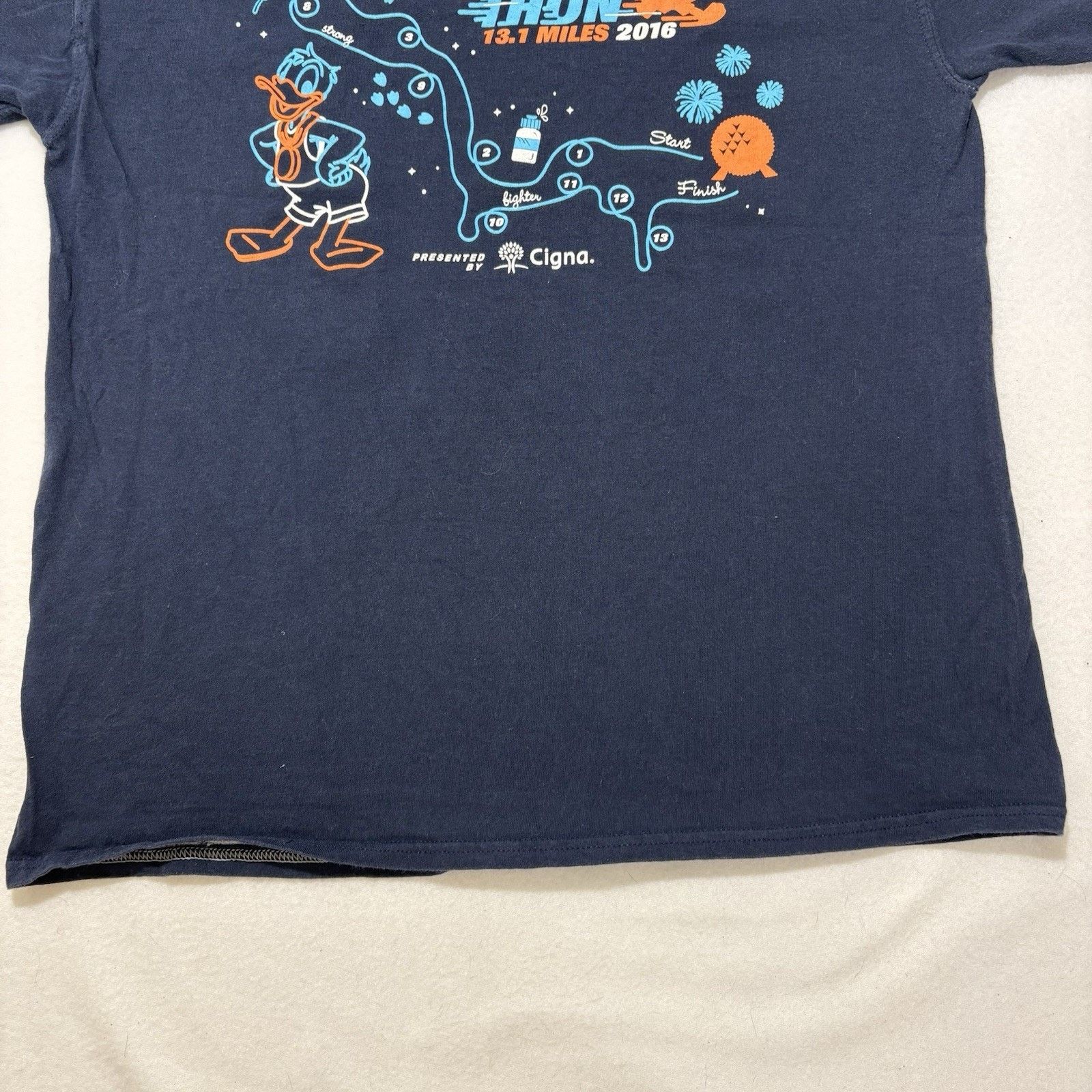Champion RunDisney Champion Large 2016 Half Marathon T Shirt Size US L / EU 52-54 / 3 - 12 Thumbnail