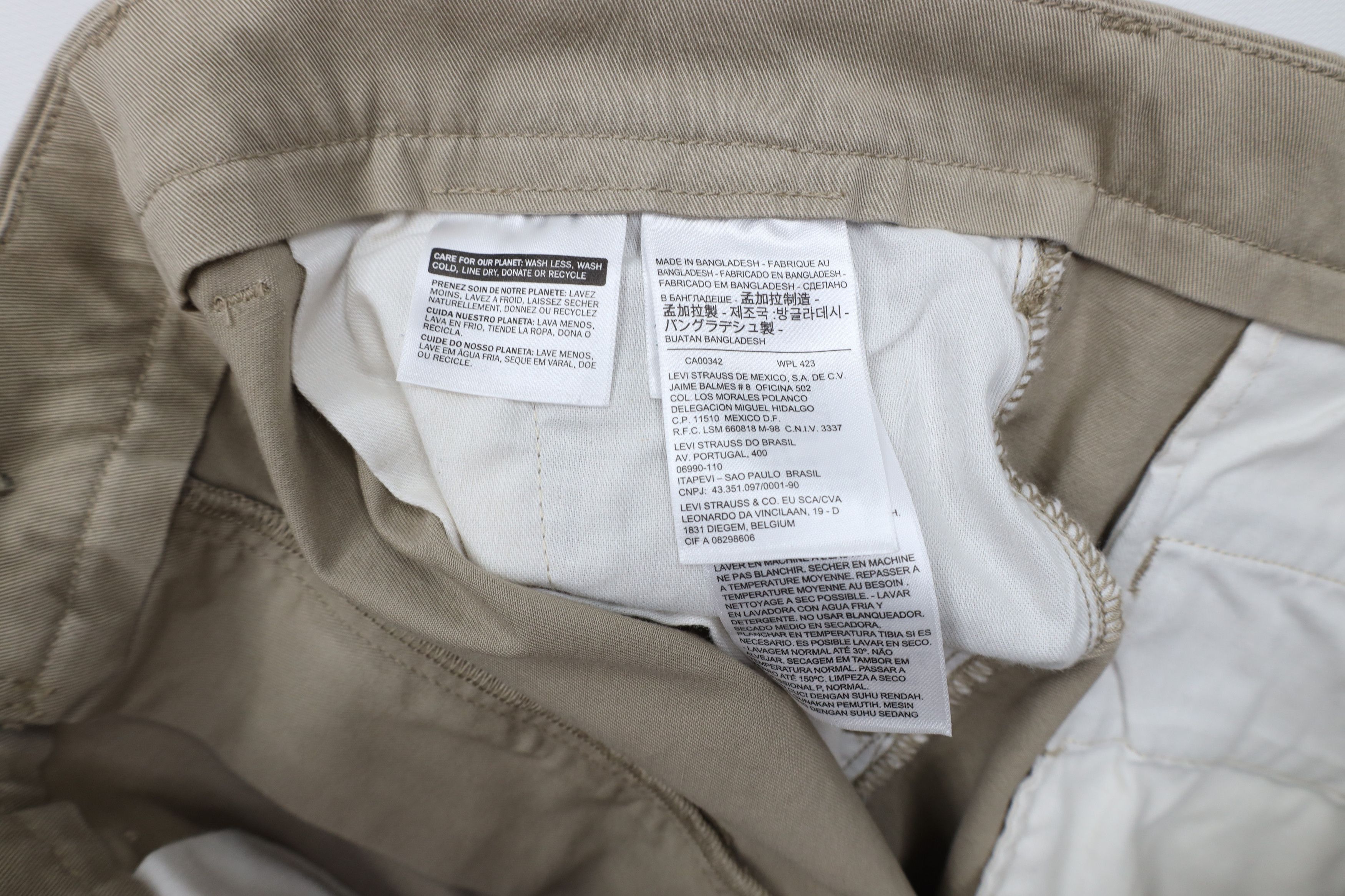 Levi's × Vintage Vintage Y2K Levis Relaxed Wide Leg Chino Pants Beige Size US 40 / EU 56 - 7 Thumbnail