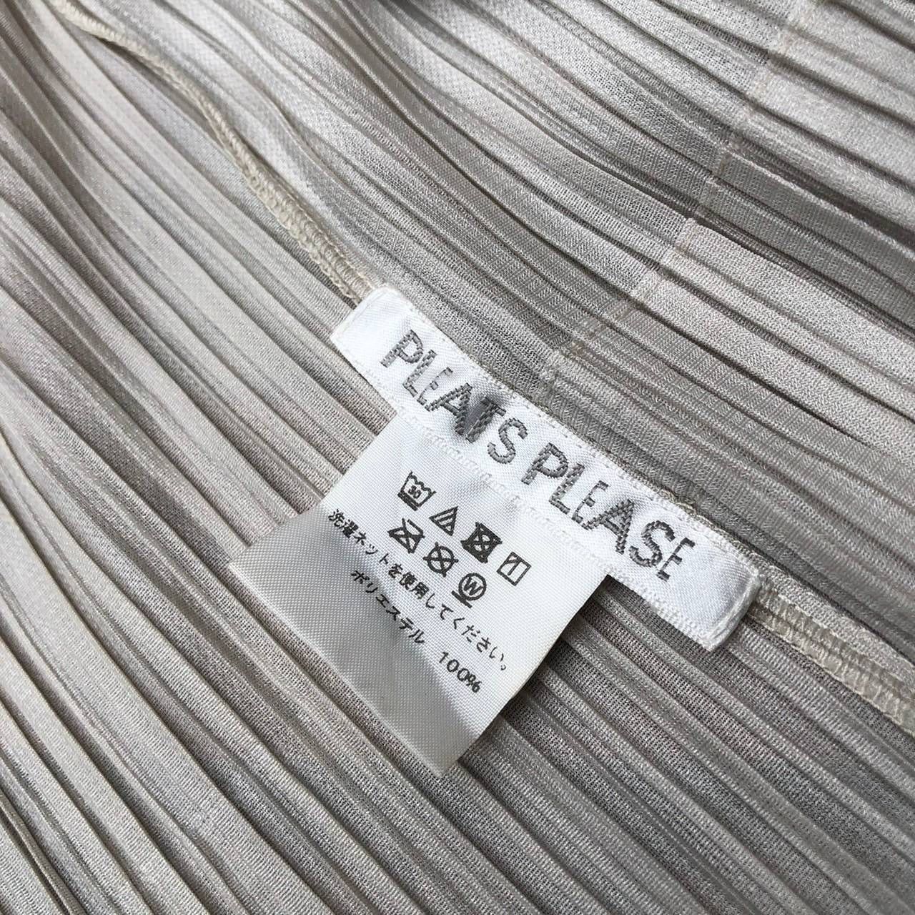 Issey Miyake × Pleats Please Issey Miyake issey miyake pleats please bodysuits/open front cardigans Size L / US 10 / IT 46 - 4 Thumbnail