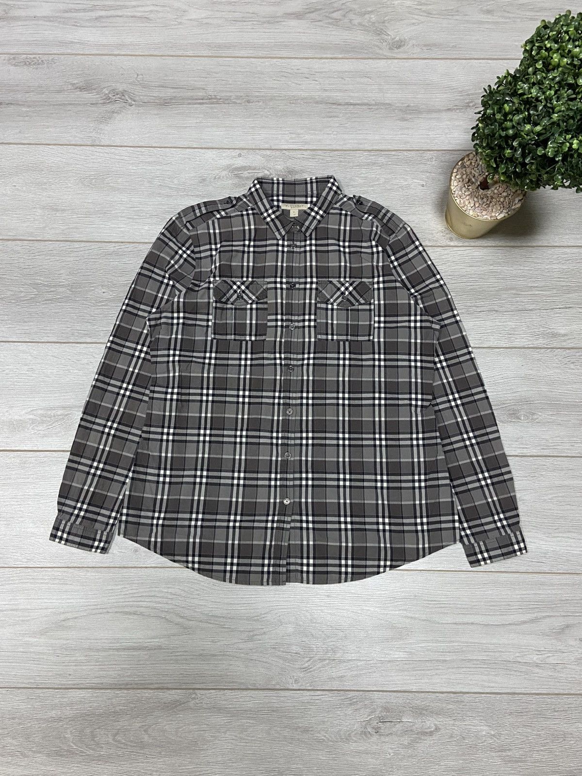 Burberry Burberry Brit vintage shirt full nova check button overprint Size US XL / EU 56 / 4 - 1 Thumbnail