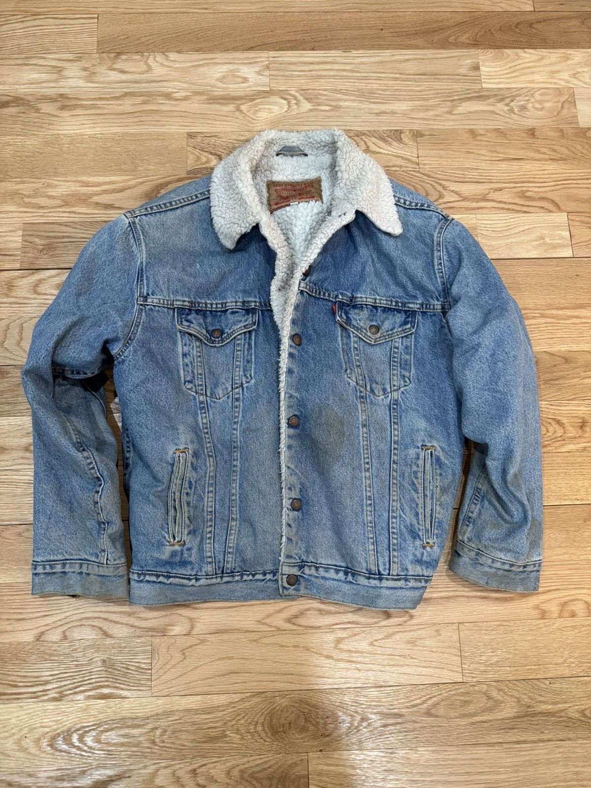 Levi's Vintage Clothing Vintage Levi’s Sherpa-Lined Denim Trucker Jacket Size Large Size US XL / EU 56 / 4 - 1 Thumbnail