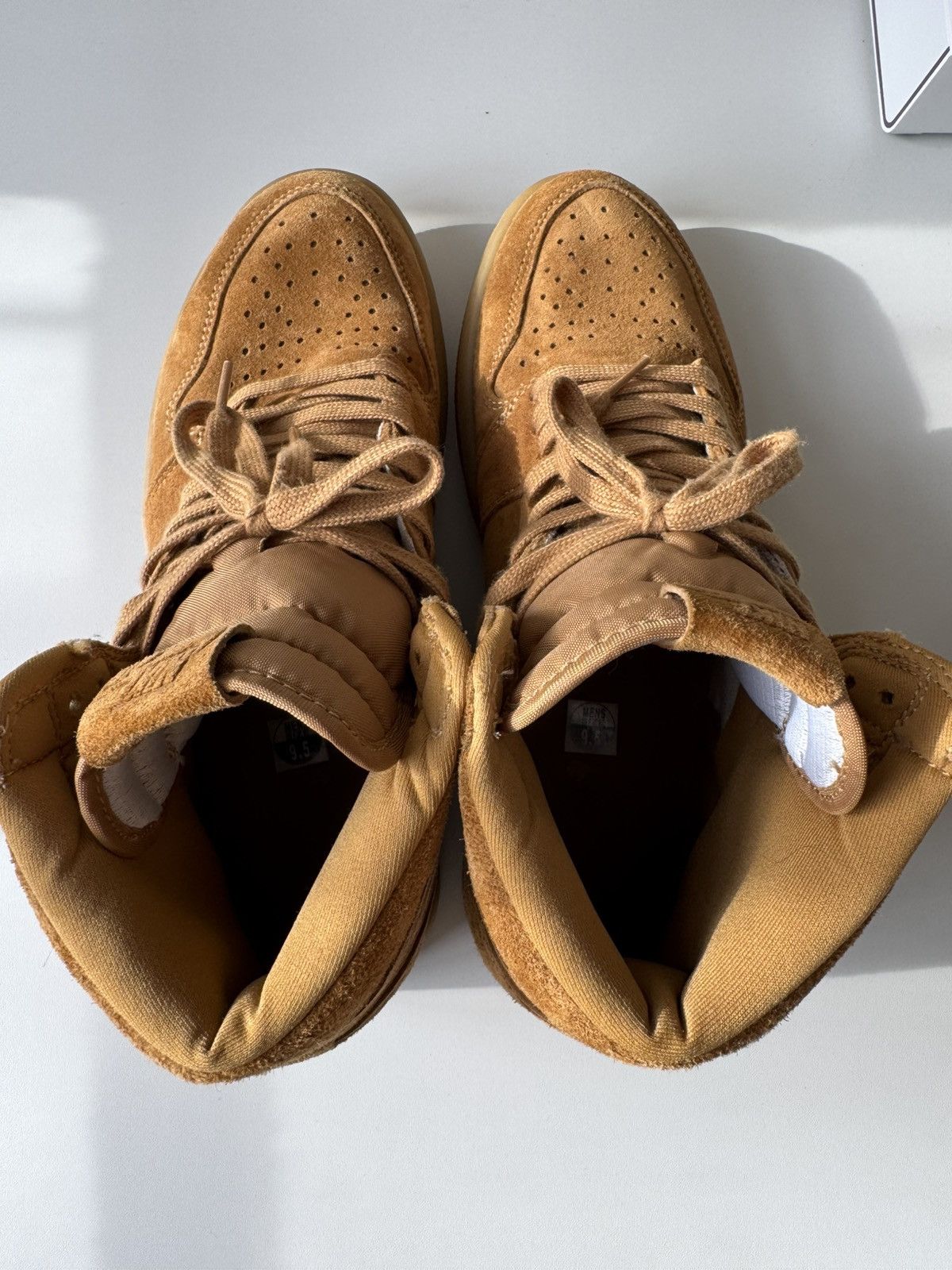 Nike Nike Air Jordan 1 Retro High OG Wheat Golden Harvest Sz 9.5 Size US 9.5 / EU 42-43 - 4 Thumbnail