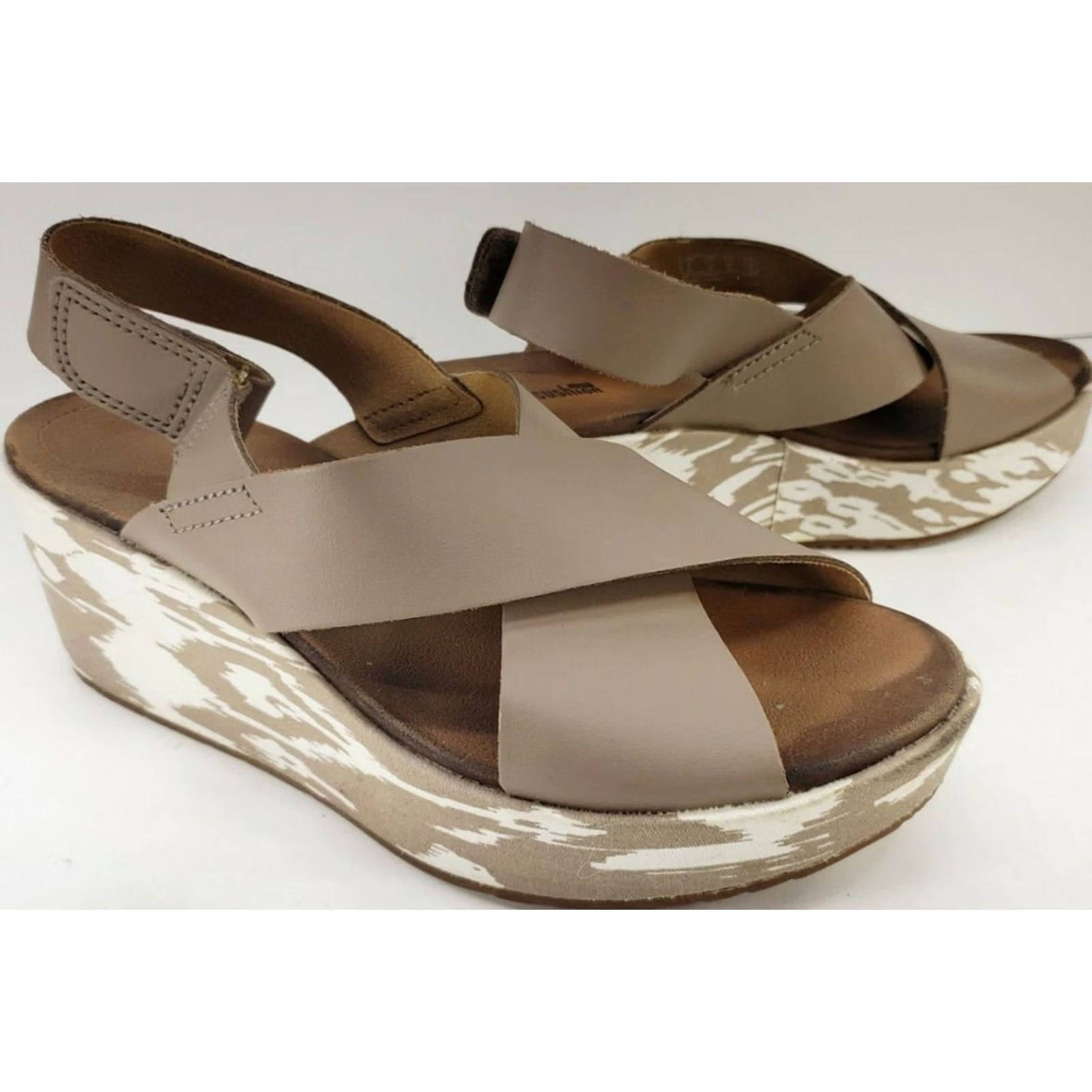 Clarks CLARKS Collection Soft Cushion Sandals Wedge Slingback Brown Beige X Crossover 7.5 Women Shoes Size US 5 / IT 35 - 2 Thumbnail