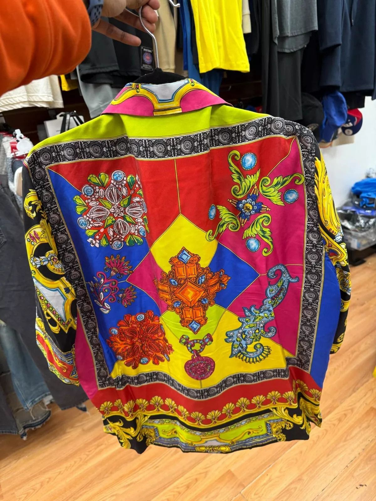 Versace Versace Silk Shirt 40 Shortsleeve Multicolor Floral Medusa Size US M / EU 48-50 / 2 - 2 Thumbnail