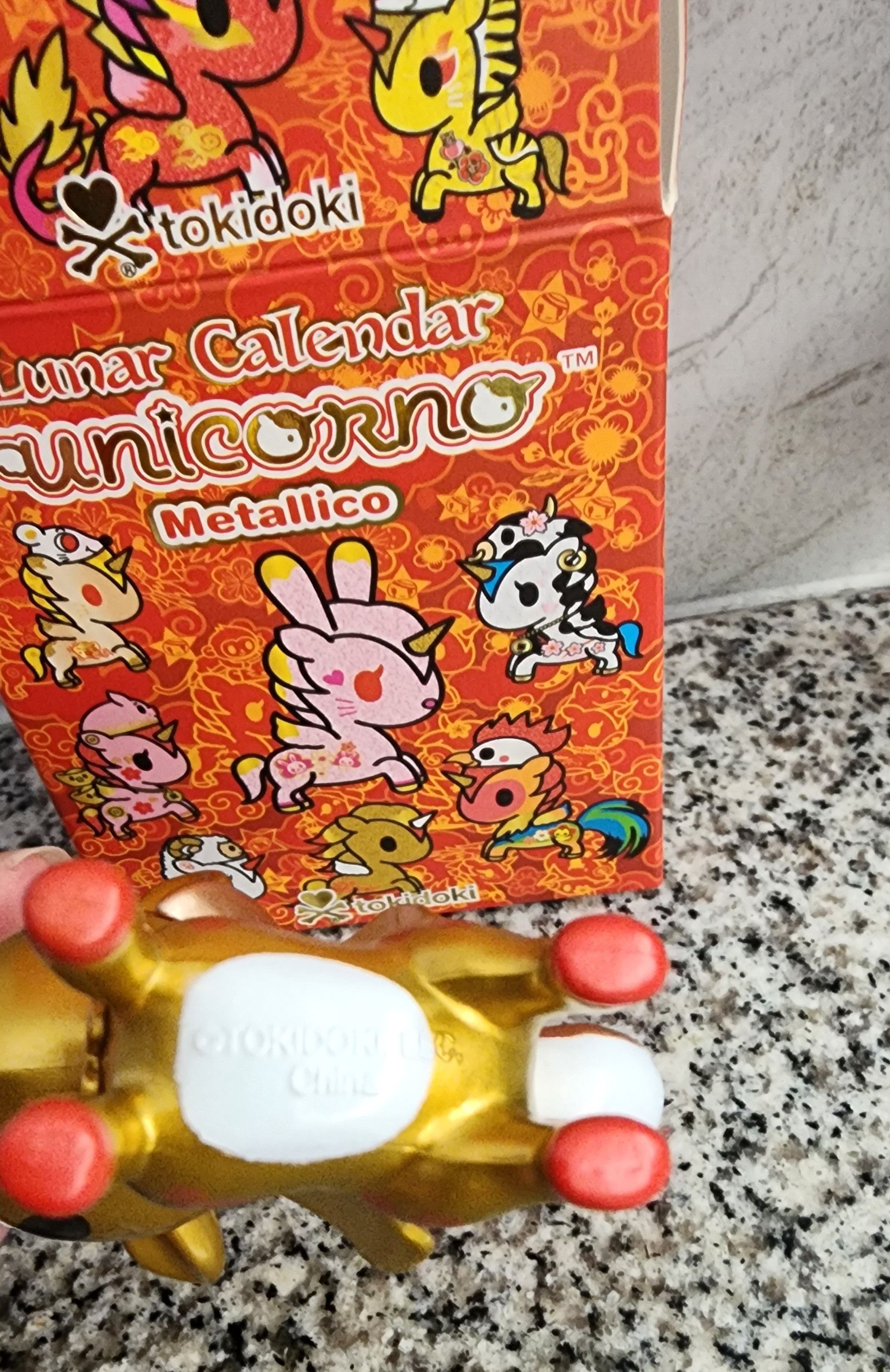 tokidoki Open Box Lunar Unicorno Metallico Year of the Dog 🐕 Size ONE SIZE - 5 Thumbnail