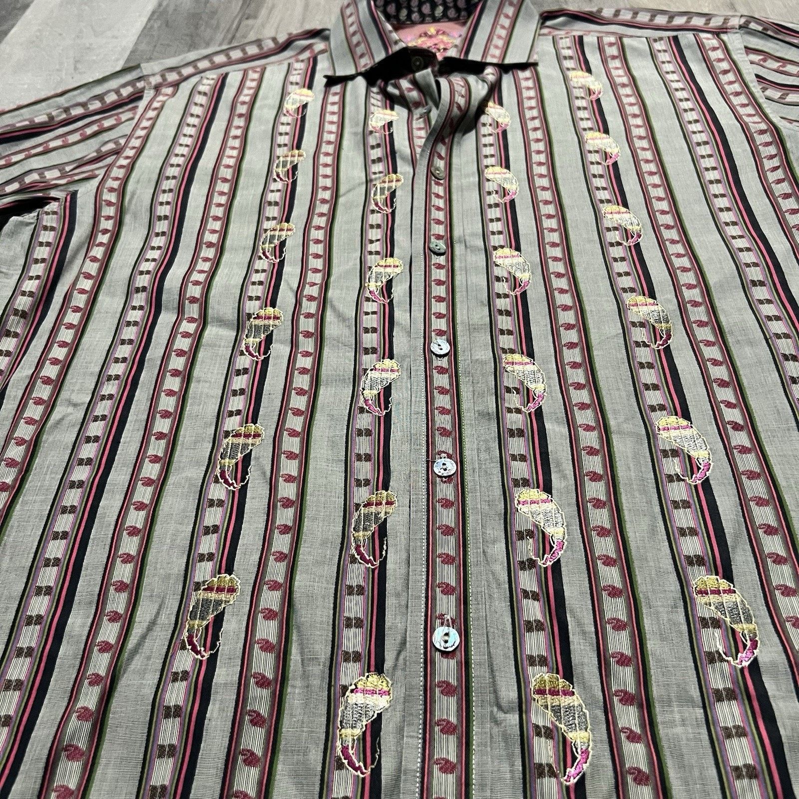 Robert Graham Robert Graham Button Shirt Impala Embroidered Striped Sz XL Size US XL / EU 56 / 4 - 5 Thumbnail