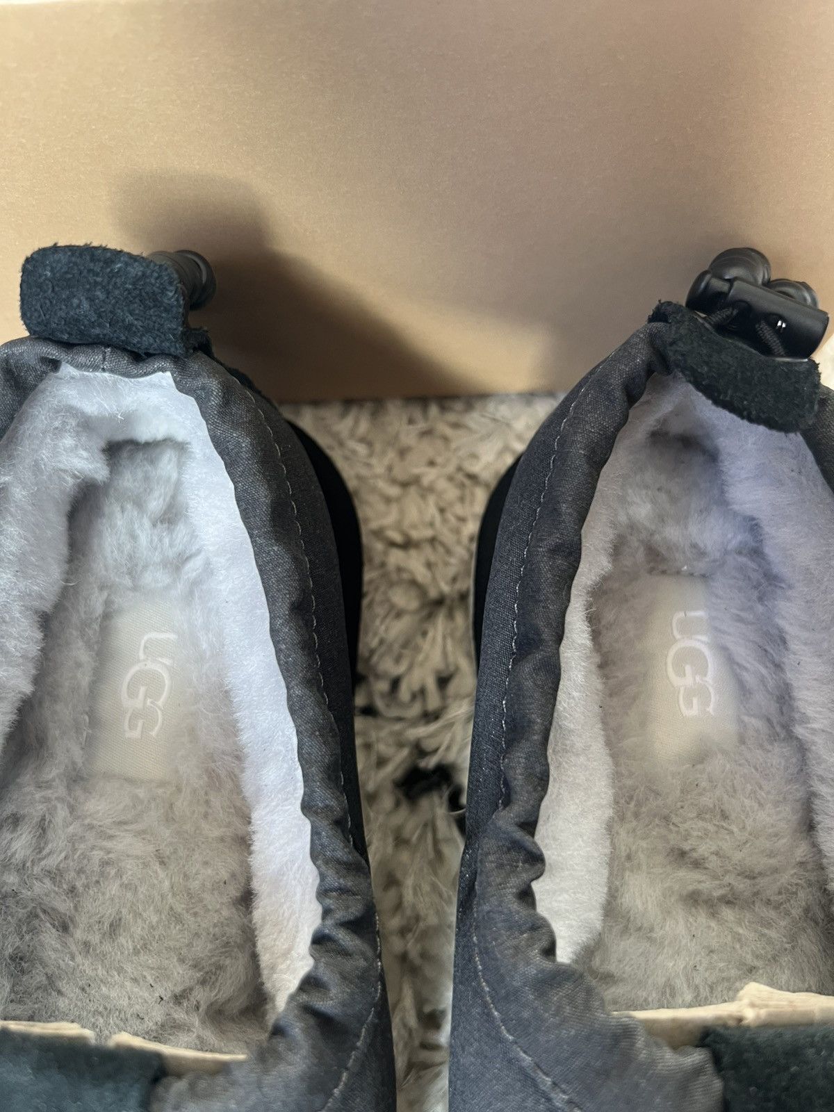 Stampd × Ugg UGG x Stampd Tasman Slippers in Blk (Womens 5) Size US 5 / IT 35 - 4 Thumbnail