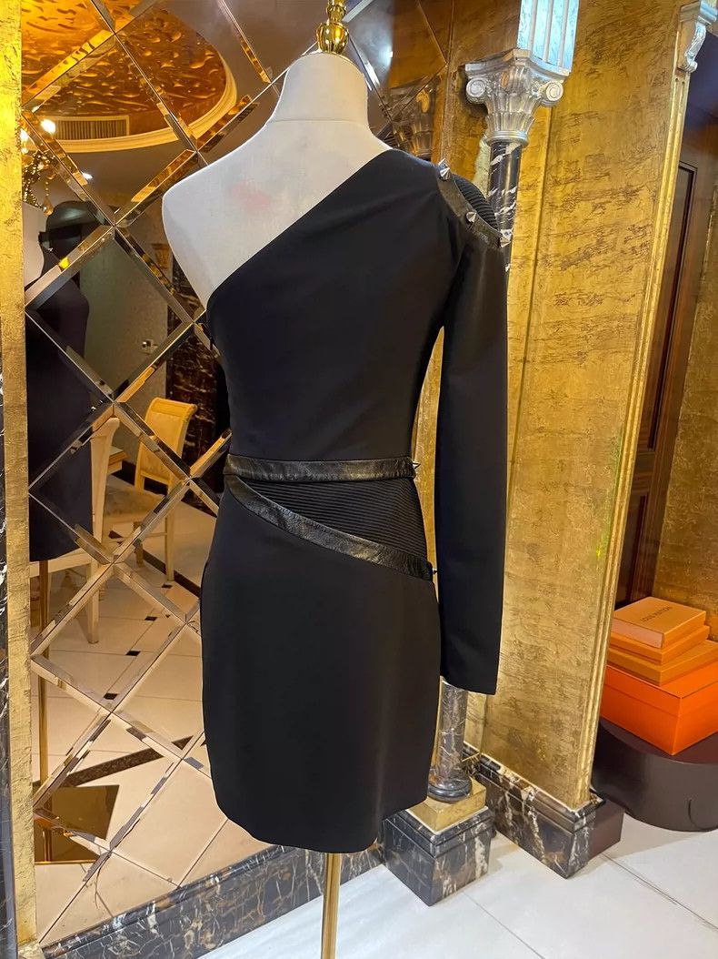 Versace Versace Heavy leather studded one-shoulder dress Size M / US 6-8 / IT 42-44 - 6 Thumbnail